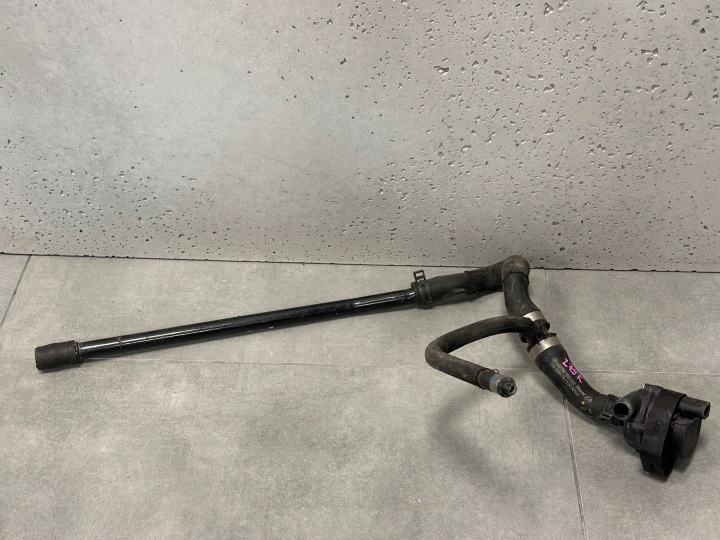 MERCEDES HOSE PIPE COOLANT WATER PUMP A2058301202