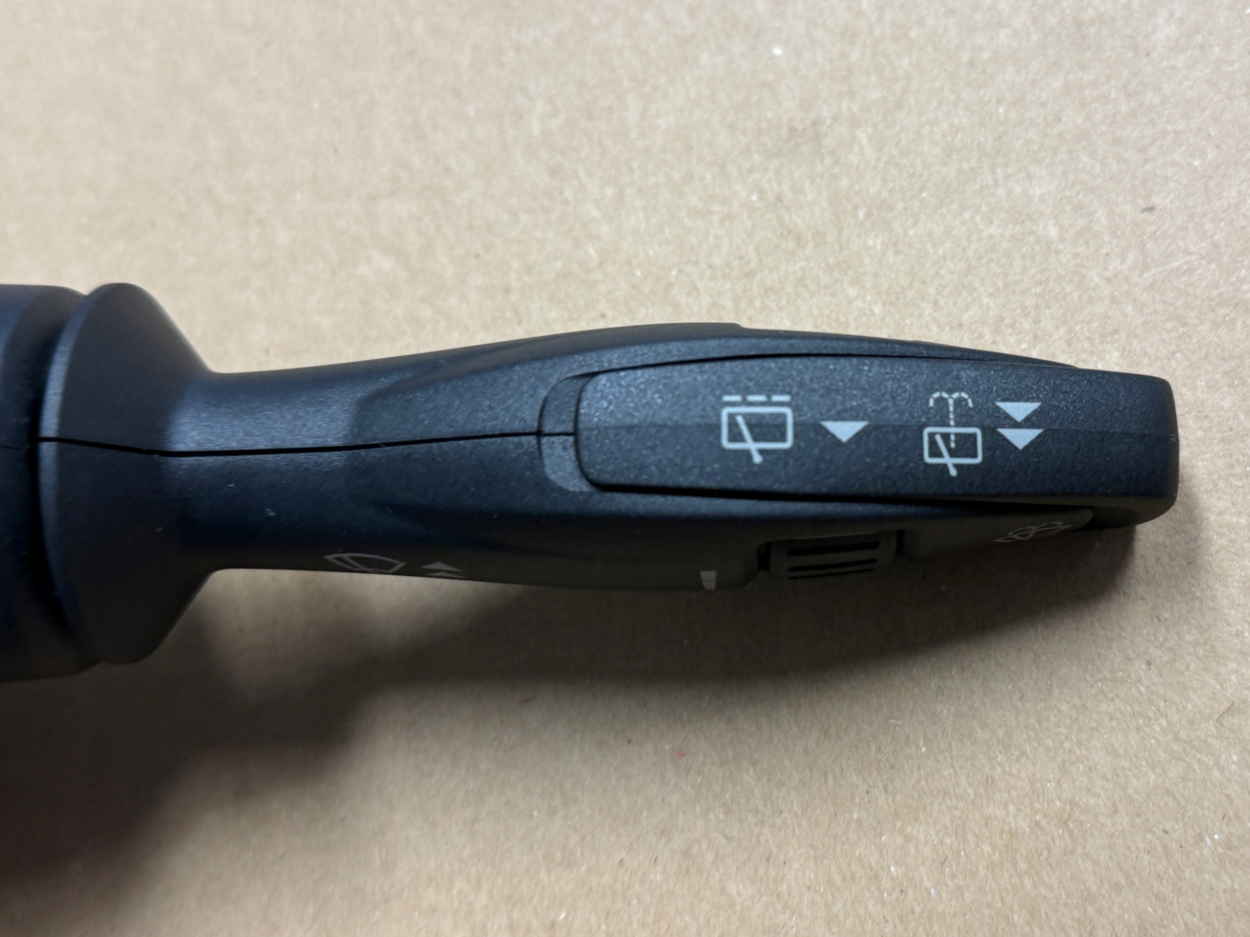 Schalter Ford Fiesta MK7 OEM 8A6T-13335-BC image 4