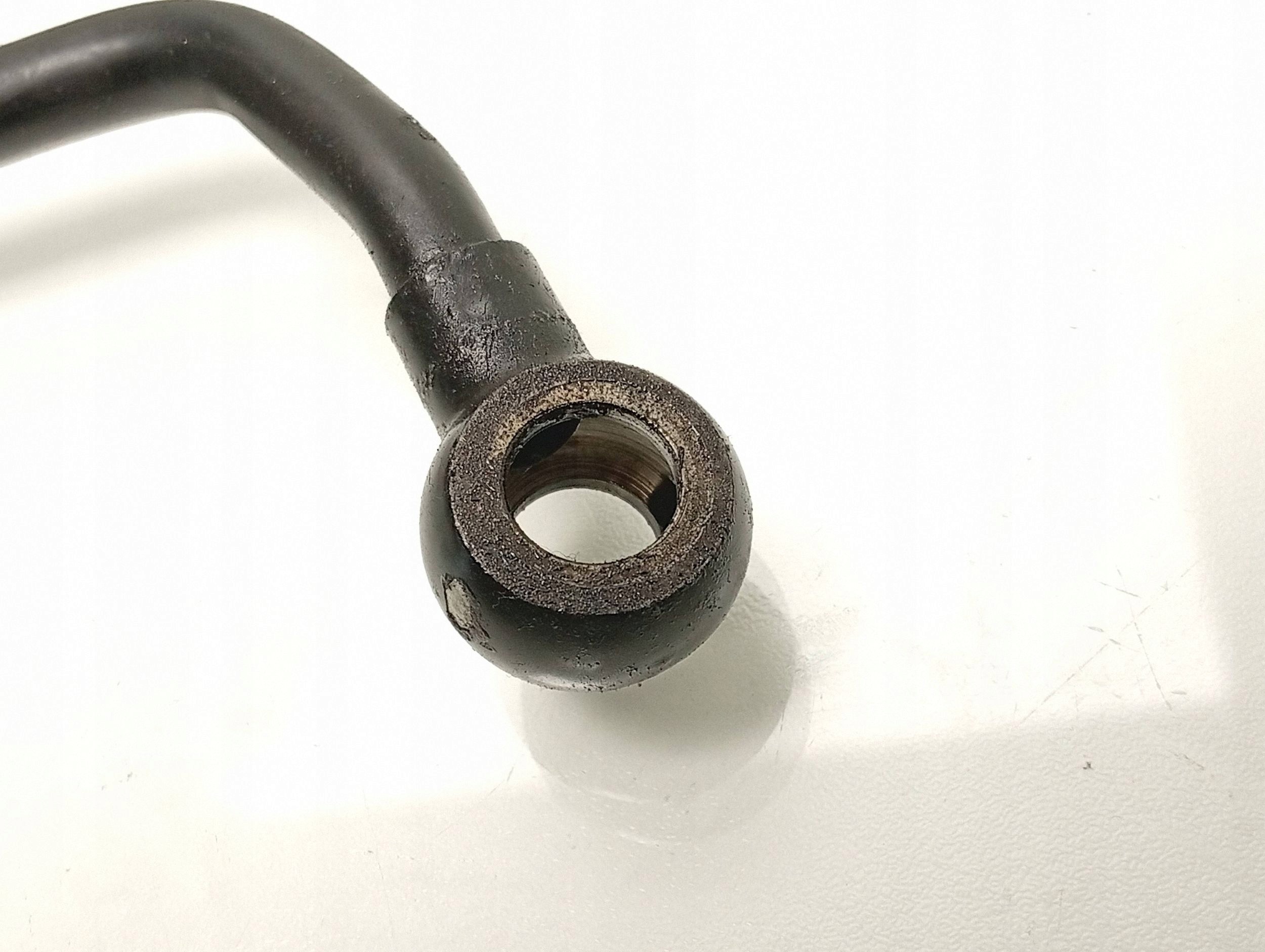 VW Turbon Voiteluputki OEM 07Z145771F - Käytetty