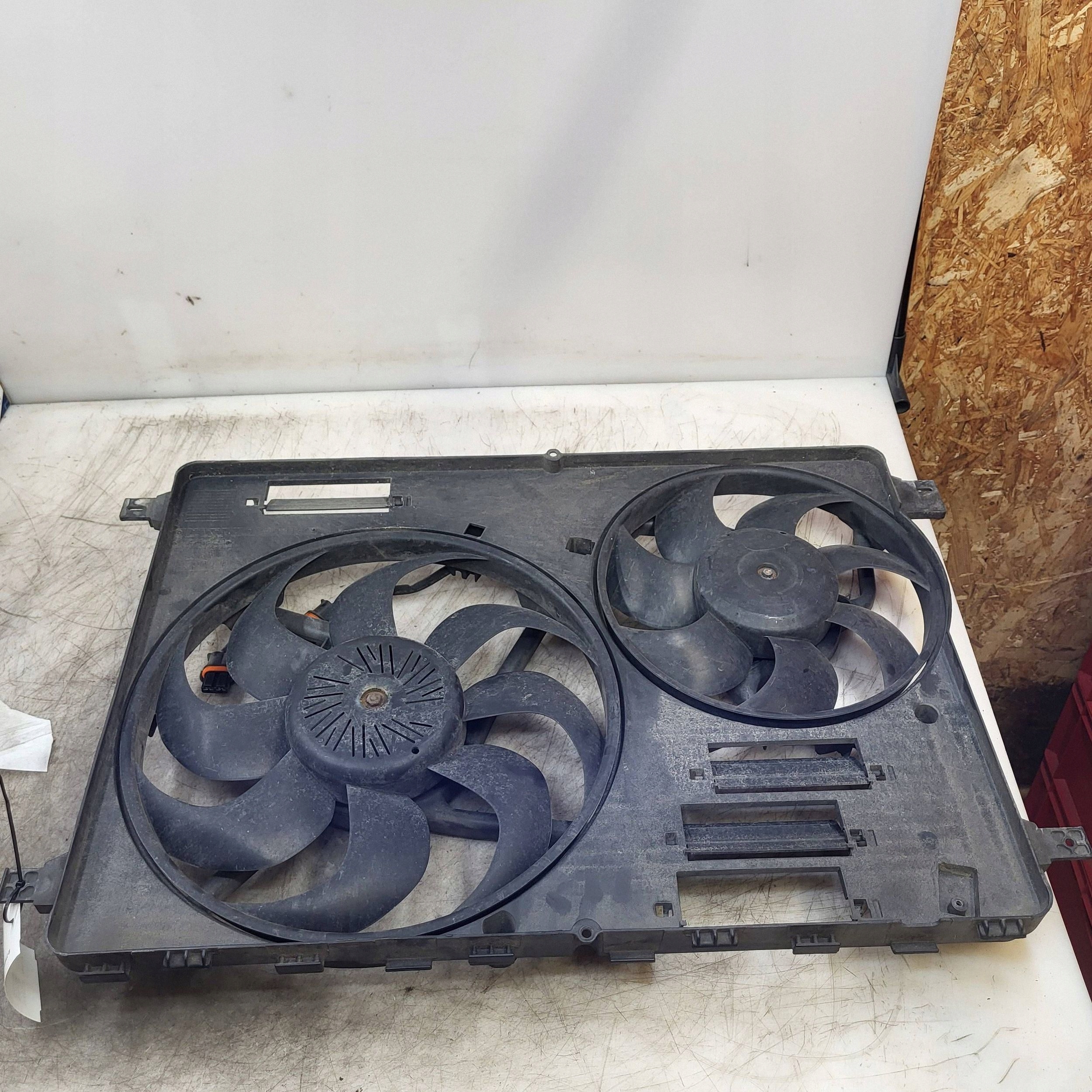 Framre rem OEM 8240547 för Volvo XC60 II 2.4L Diesel image 2