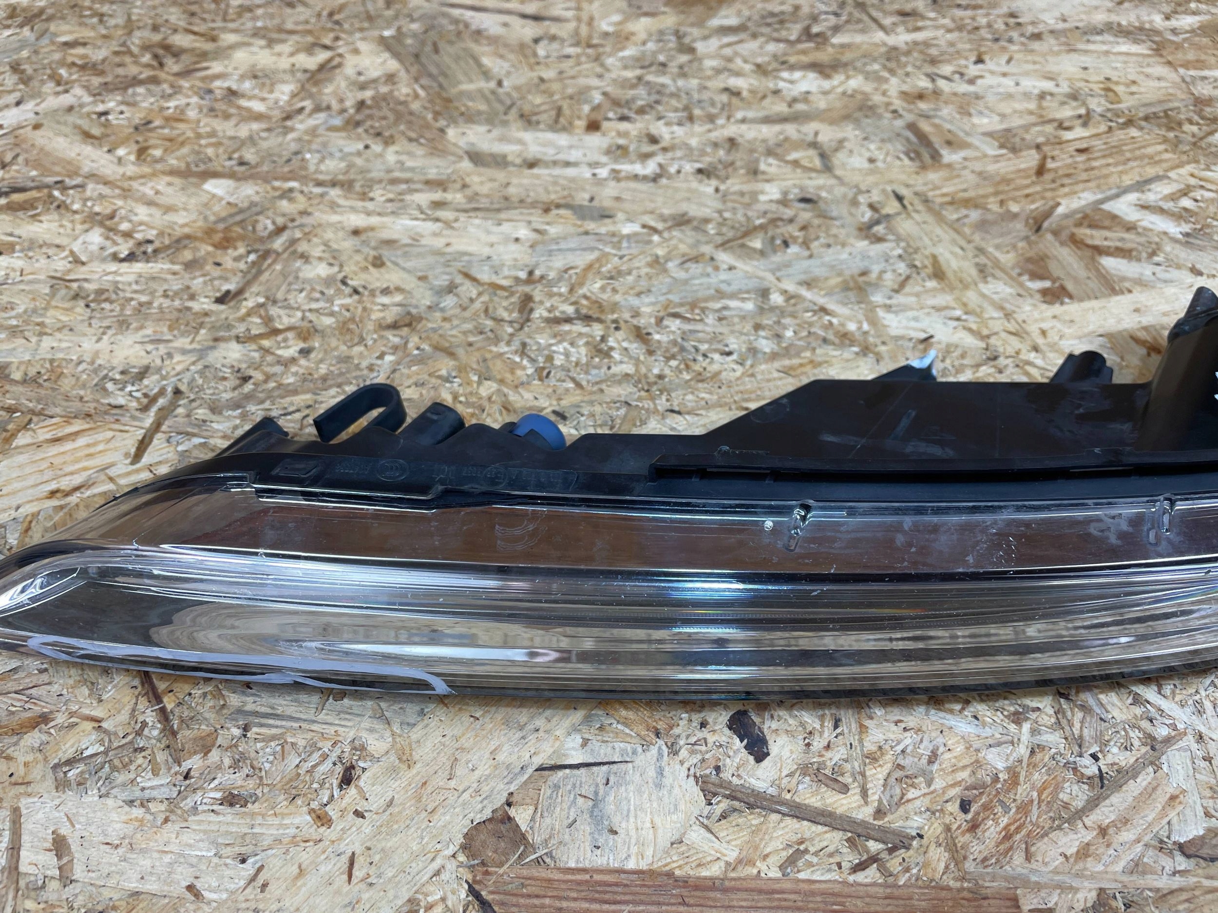 Luz DRL Derecha OEM 7P5941182J para Porsche Cayenne image 3