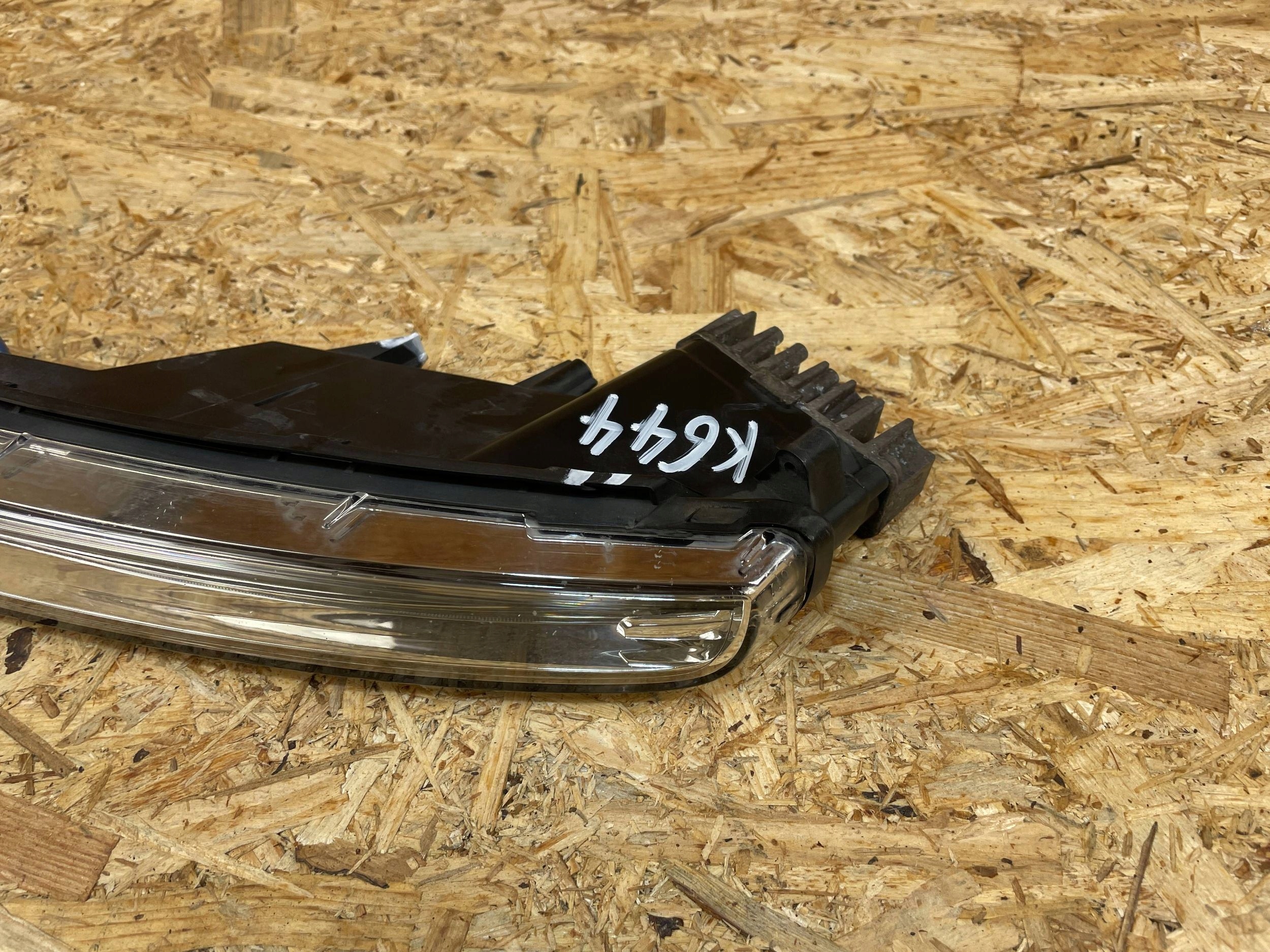 Luz DRL Derecha OEM 7P5941182J para Porsche Cayenne image 4