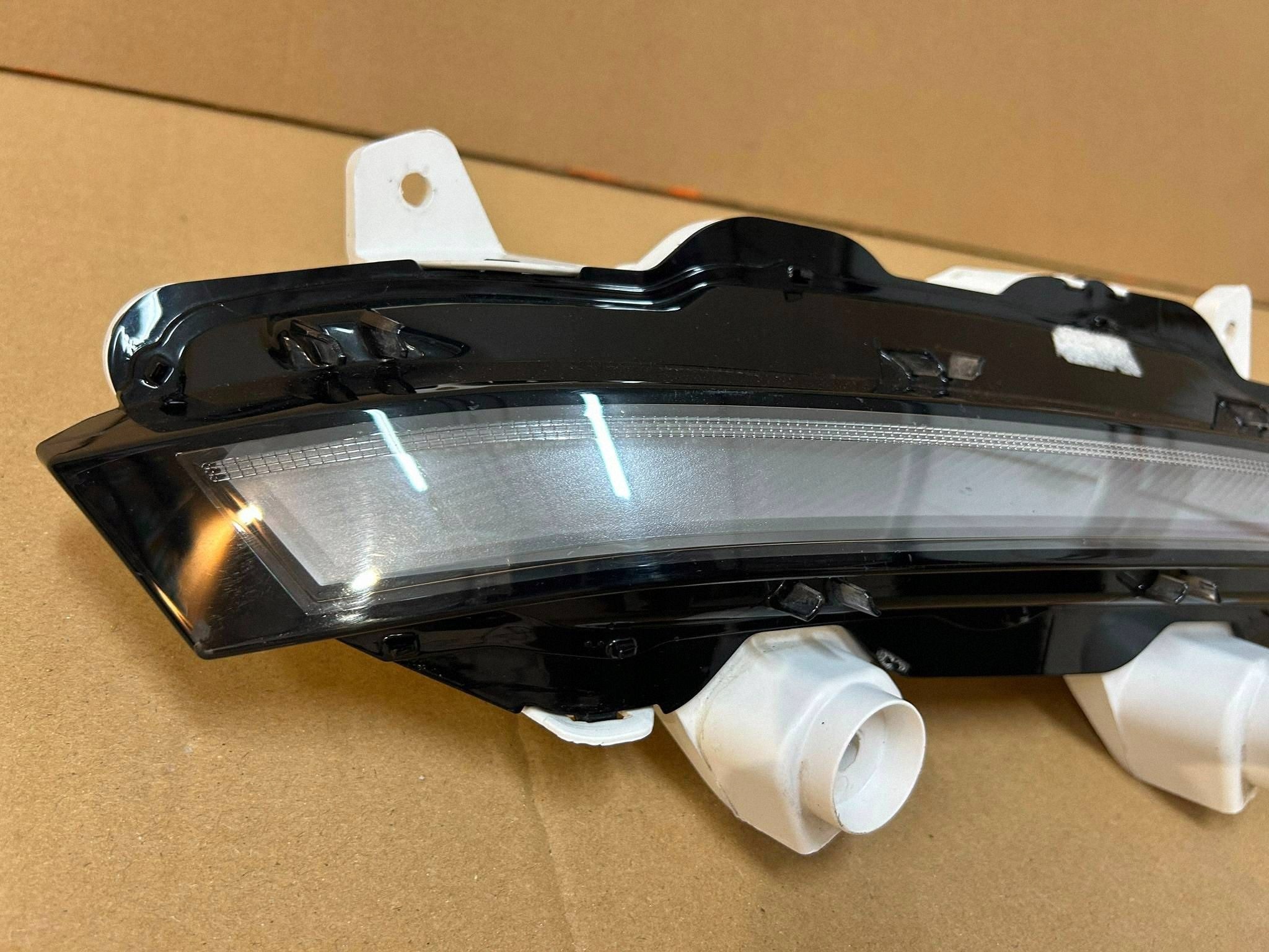 PEUGEOT 208 II LED DRL vasen OEM 9824241480