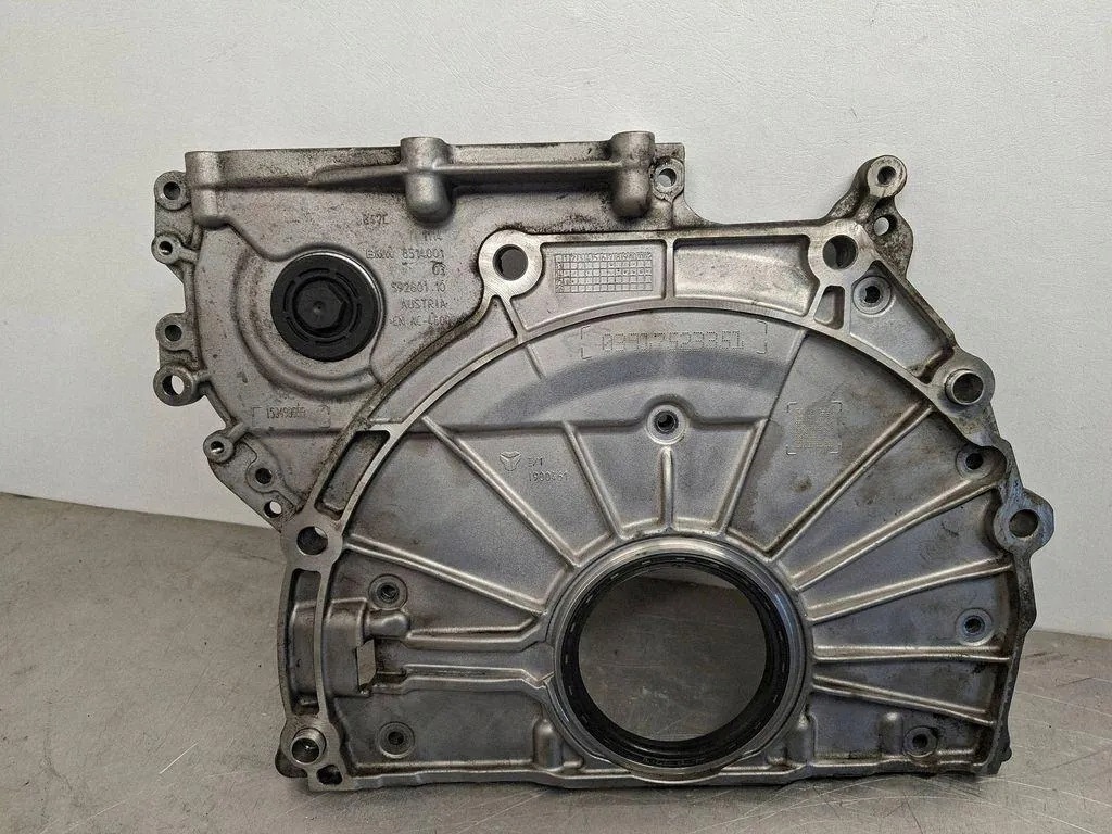 Couvercle de chaîne de distribution OEM 11148514001 BMW 3 image 2
