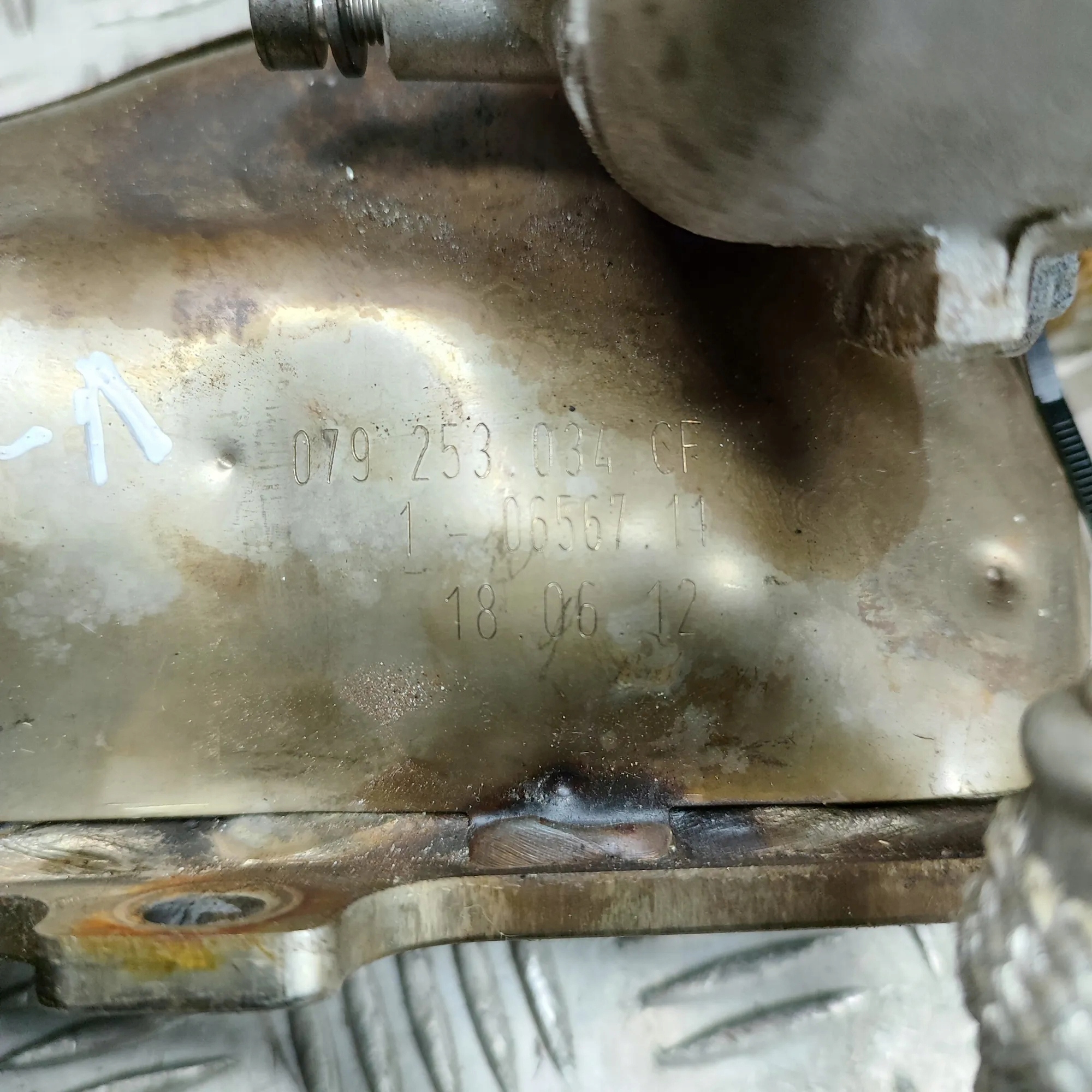 Collecteur d'échappement Audi A8 D2 OEM 079253034CF image 7