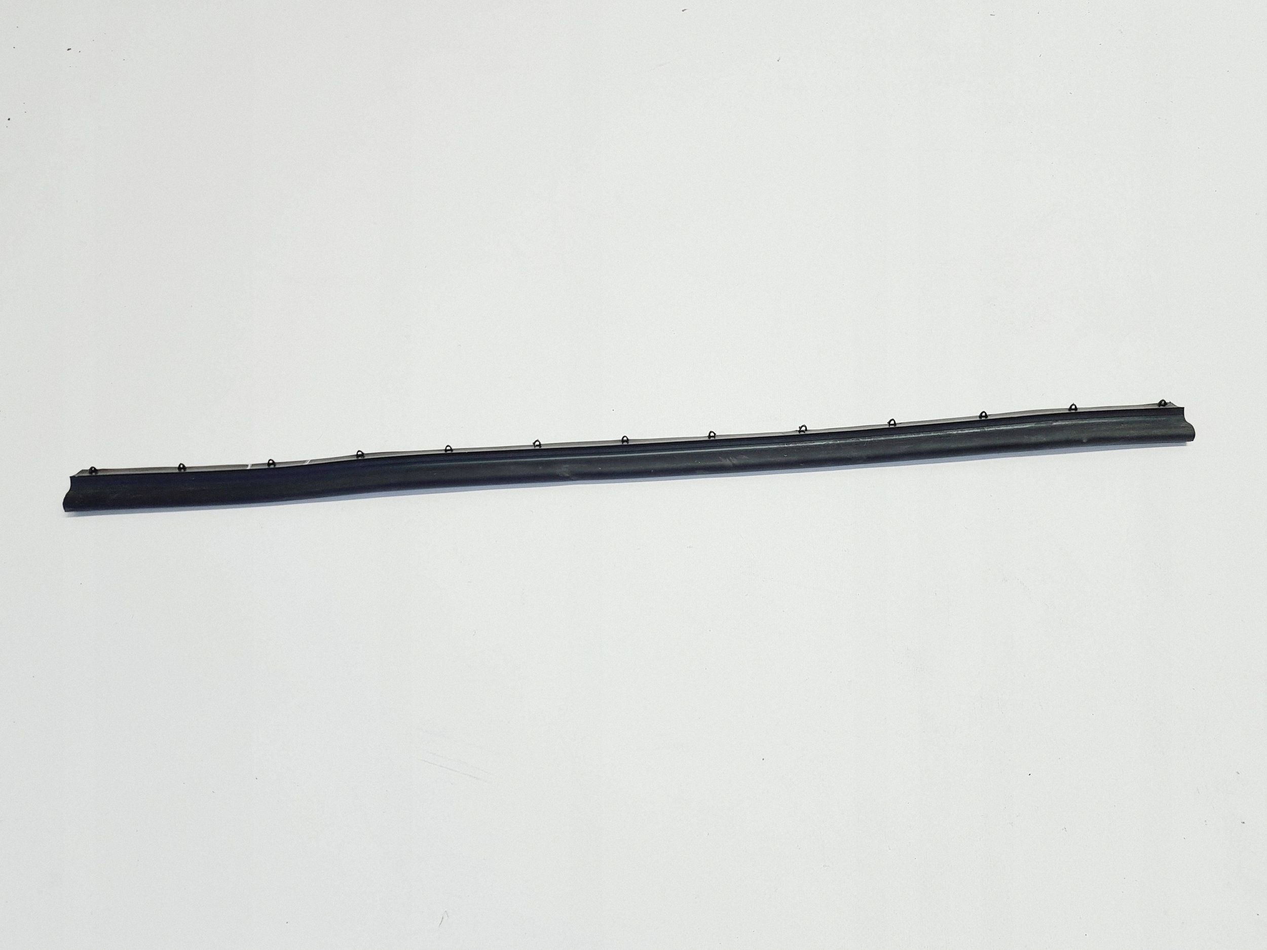 Moottorikammion tiiviste OEM 575823709 SEAT ATECAlle