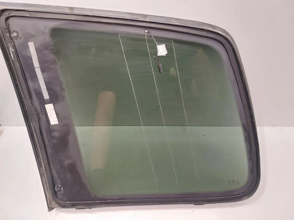 OEM 43R001667 Rechte Heckscheibe für VW Touran 5T1 image 3