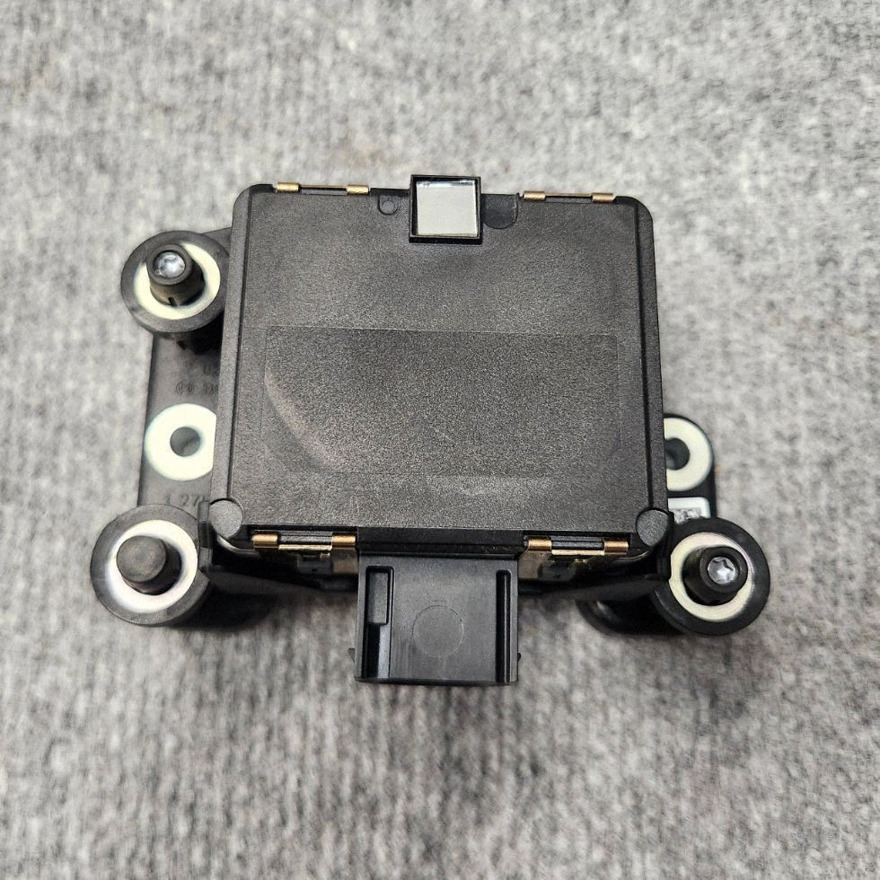 Radar VW Touran 5T1 5QA907561B Usato image 2