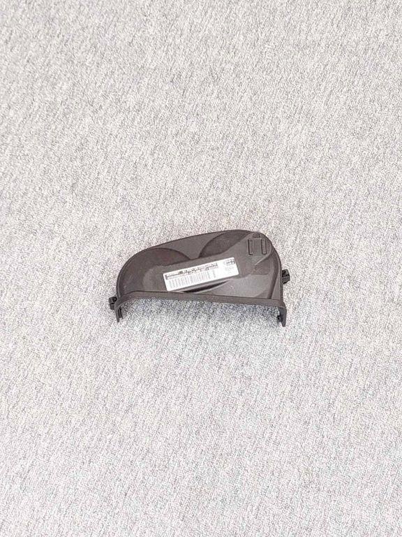 Cubierta de correa de distribución SEAT ARONA OEM 04E109108J image 2