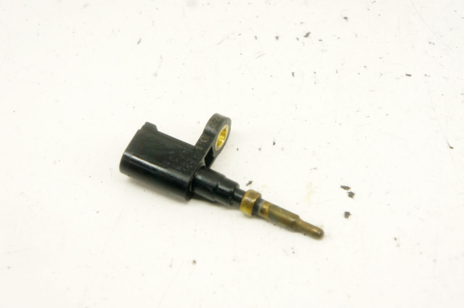 VW Kylvätsketemperatursensor OEM 03N919501 2.0L Diesel image 3