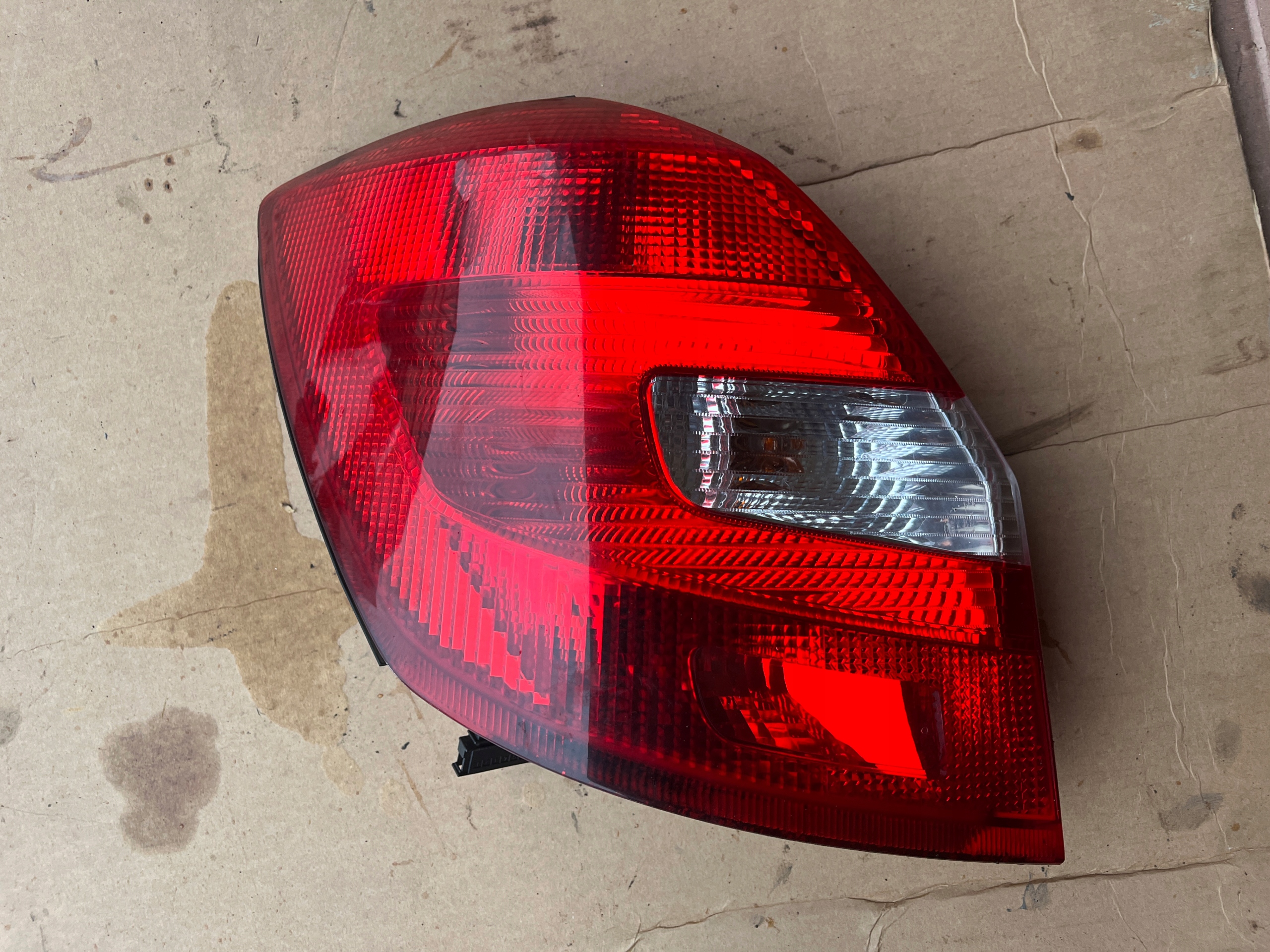 Linker achterlicht Skoda Fabia II 2007-2010 Combi ZSB 5J6945095 image 2