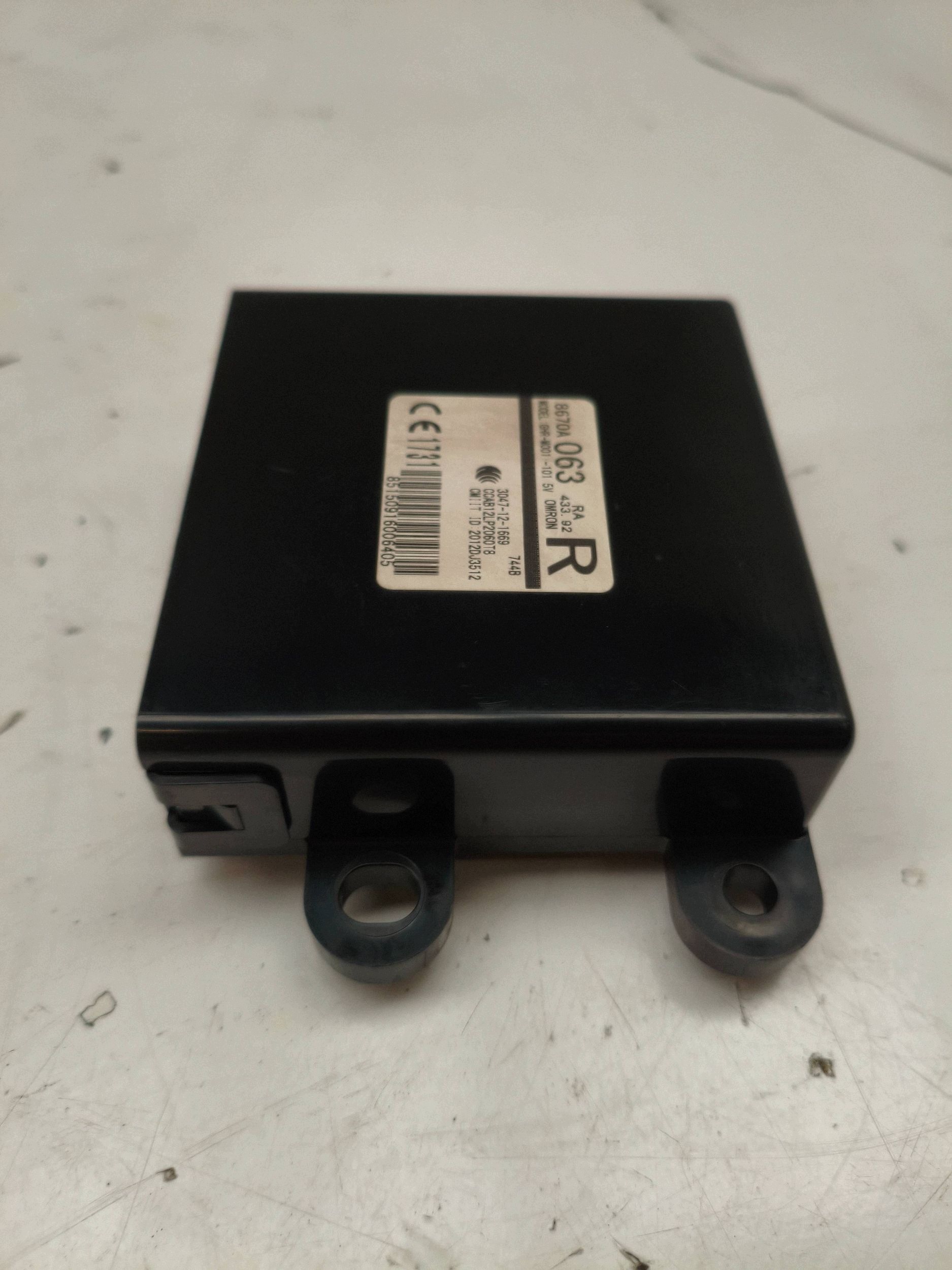 Módulo inmovilizador OEM 8670A063 Mitsubishi image 4