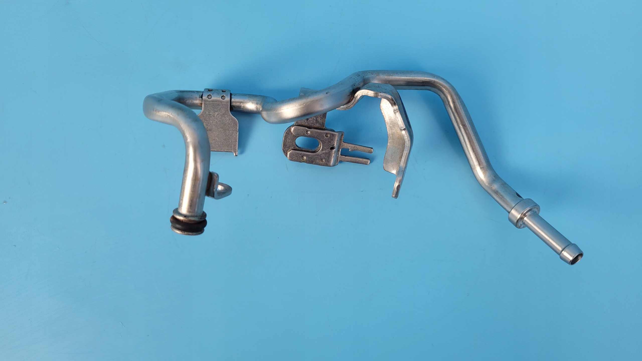 Nissan Turbo-Ölleitung OEM 144986UB0B - Gebraucht image 7