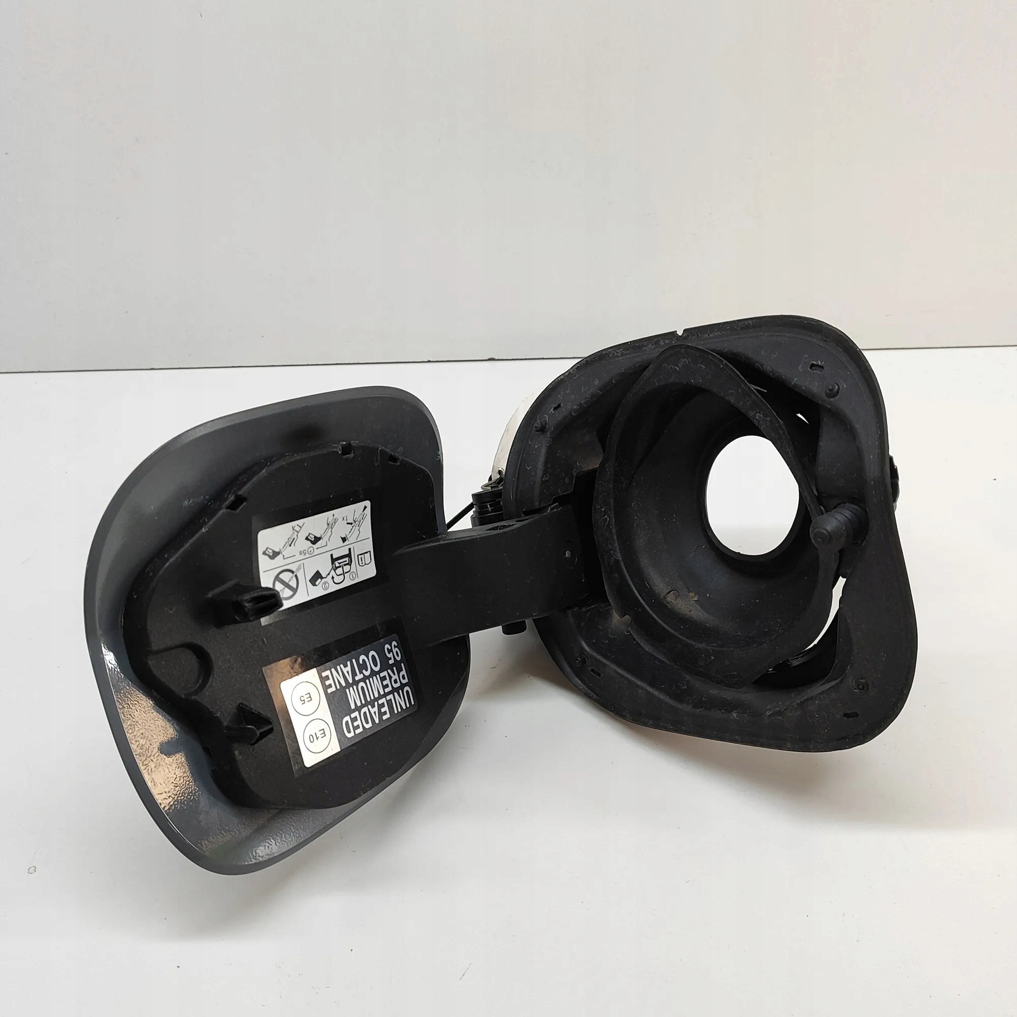 Tanklock OEM 781206UA5A för Nissan Qashqai image 5