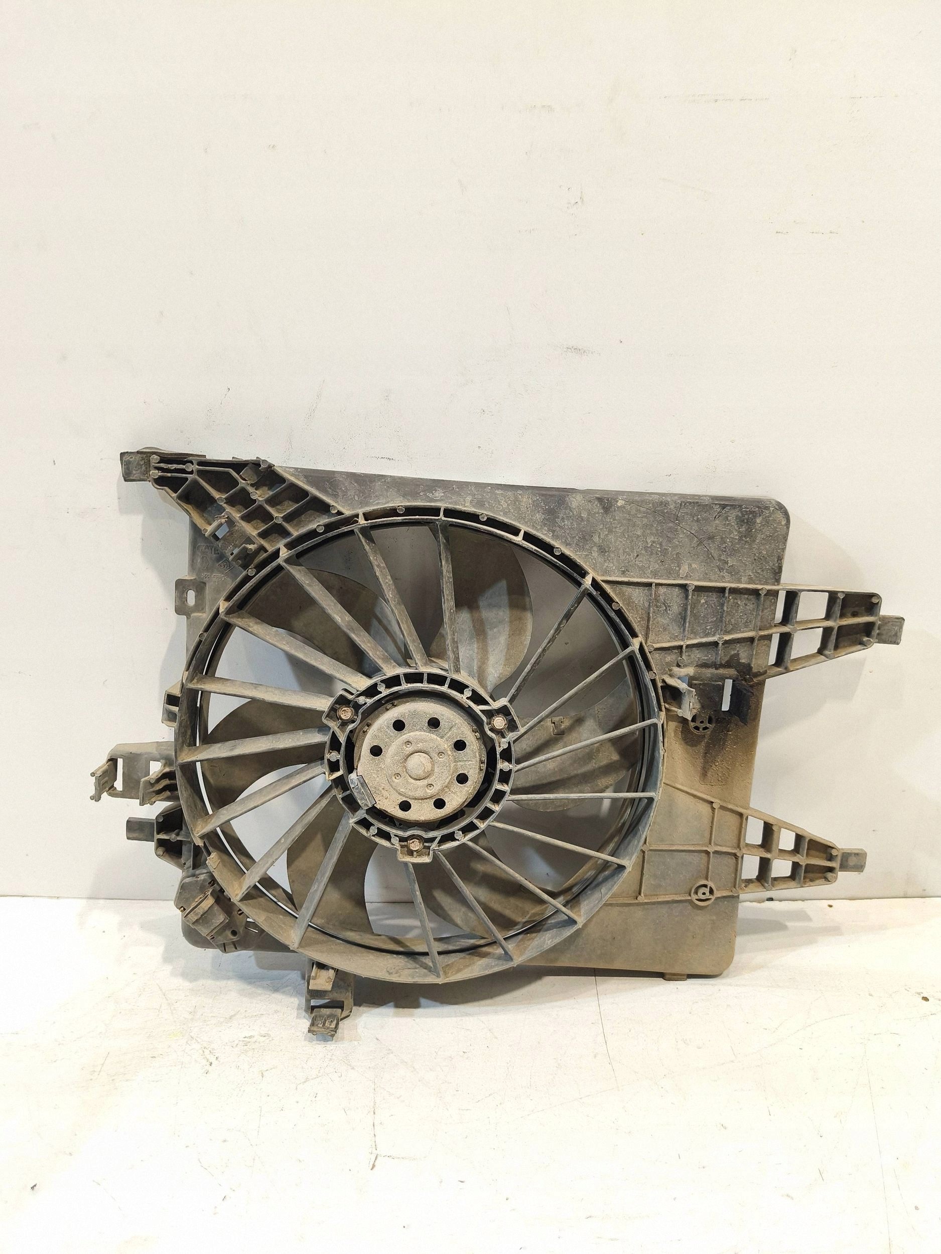 Pannello anteriore Renault Kangoo 8240550 image 2