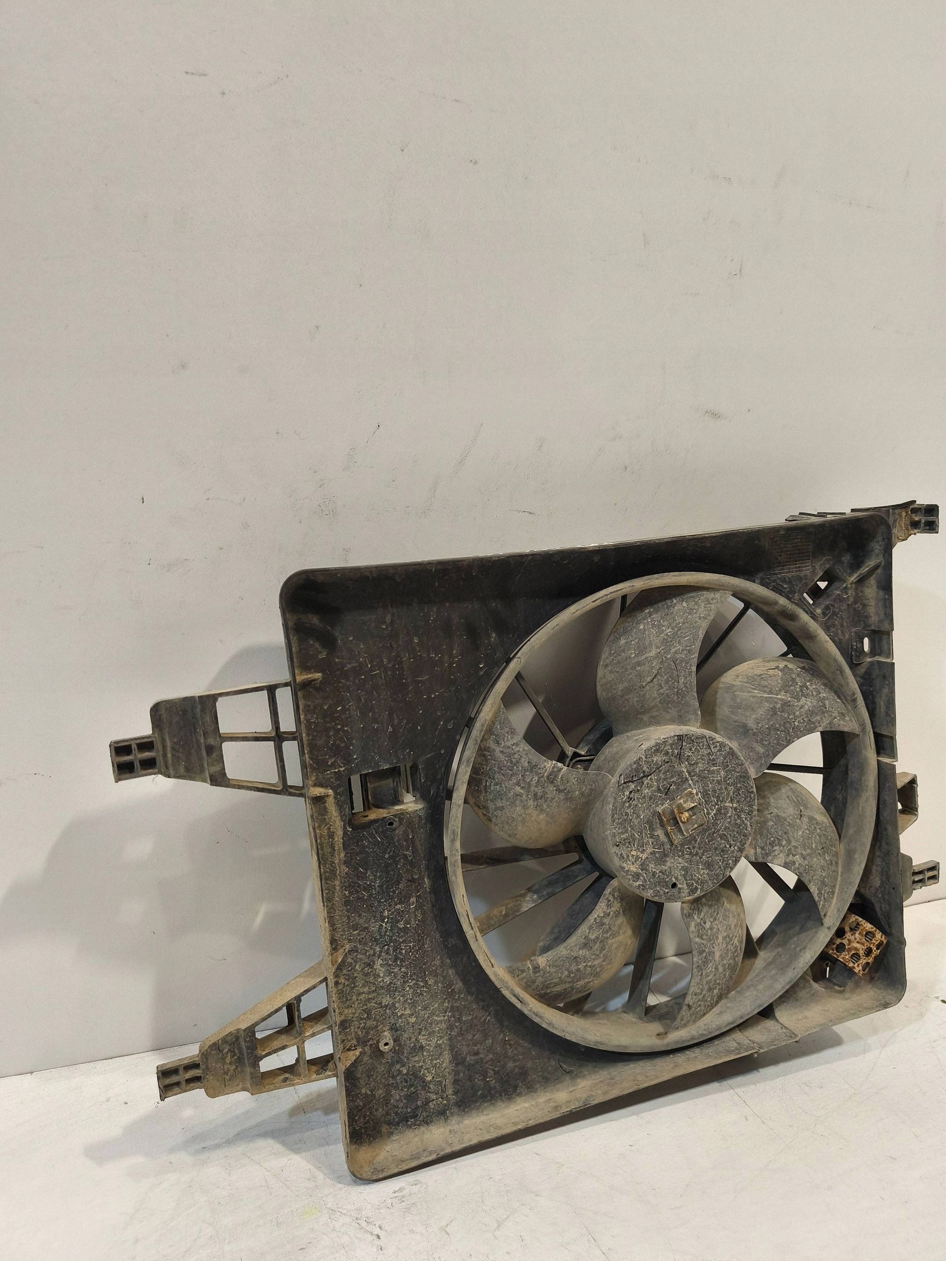 Pannello anteriore Renault Kangoo 8240550 image 3