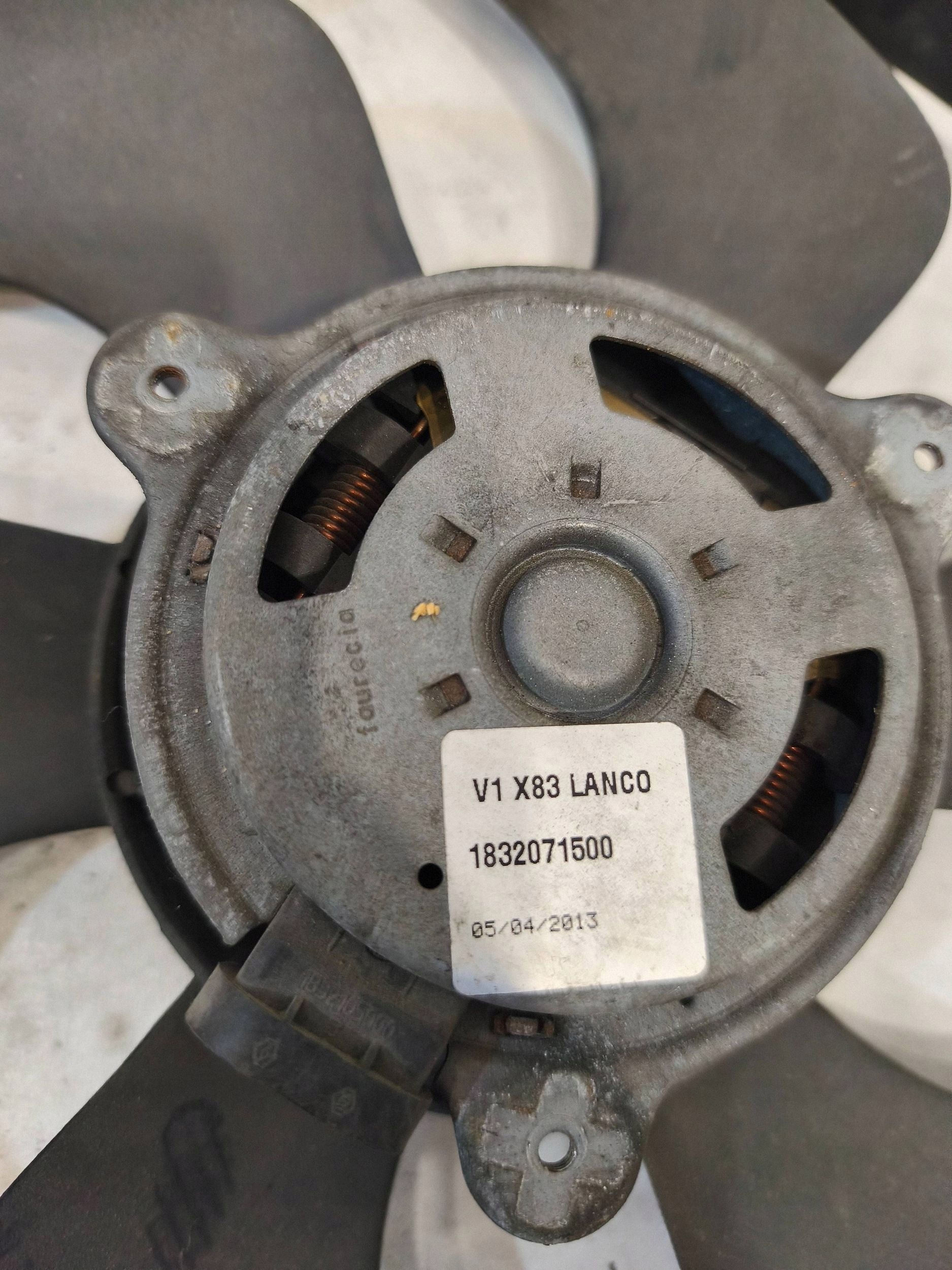 Pannello anteriore Renault Trafic II 1832071500 image 3