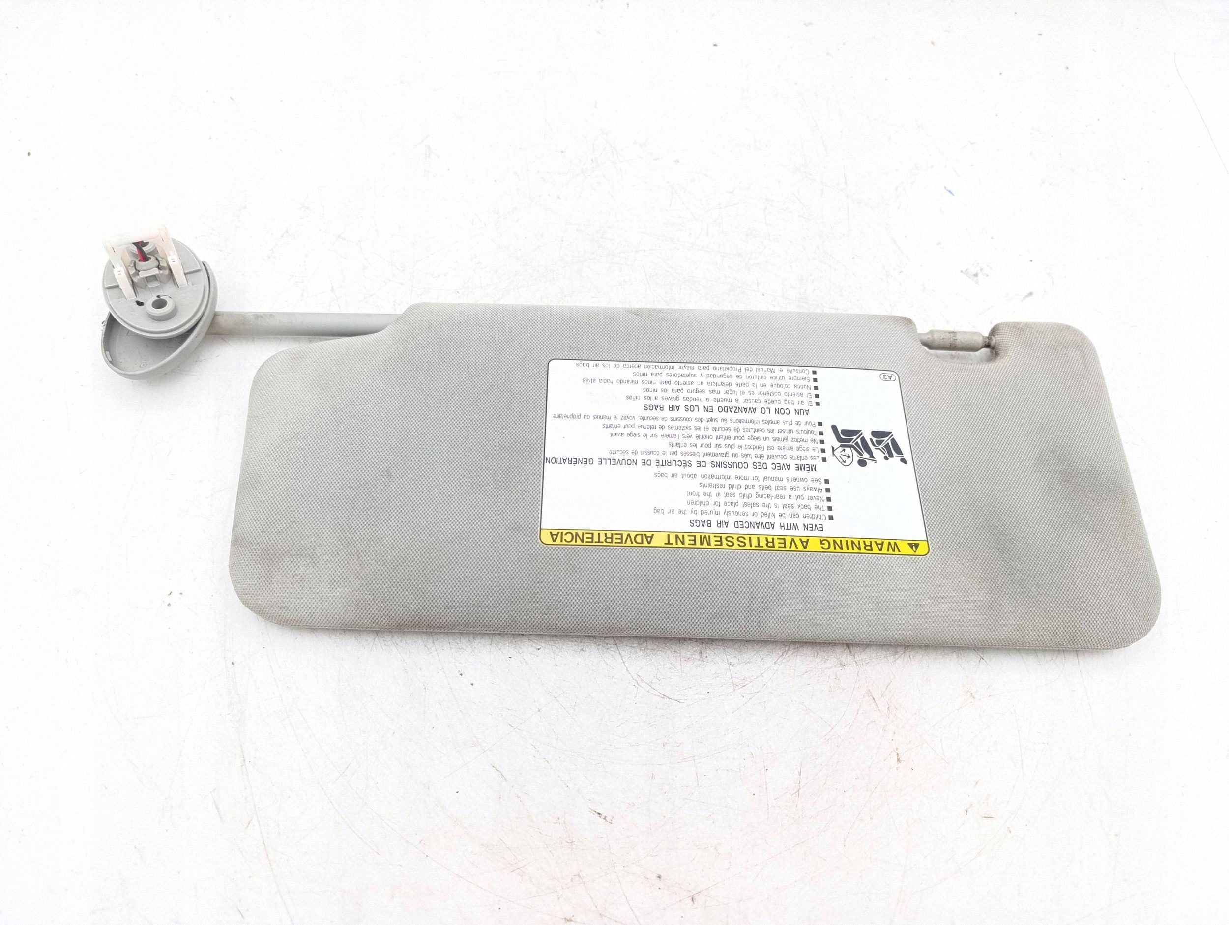 Visor esquerdo Toyota OE OEM 9642102L20 Usado image 2