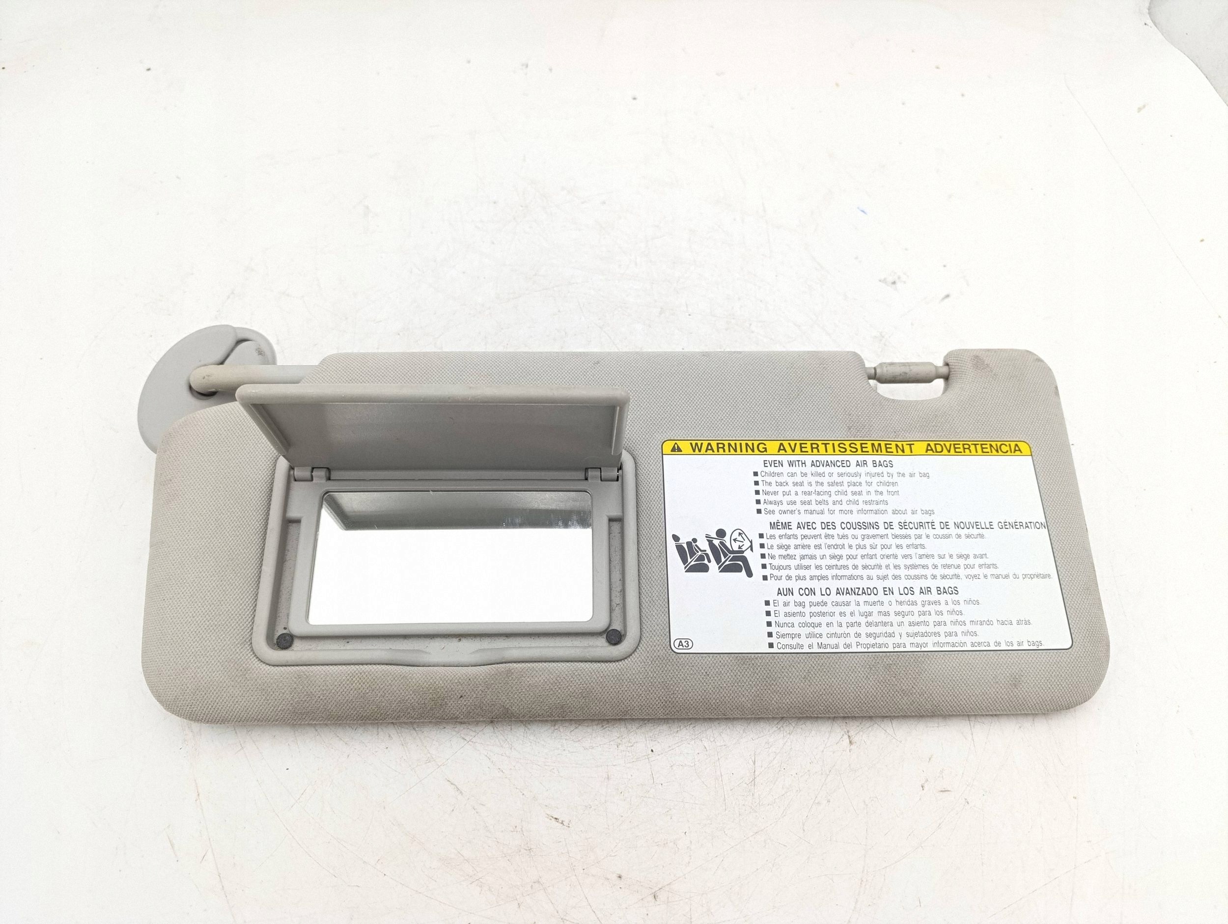 Oikea aurinkosuoja OEM 964202L20 Toyotalle image 3