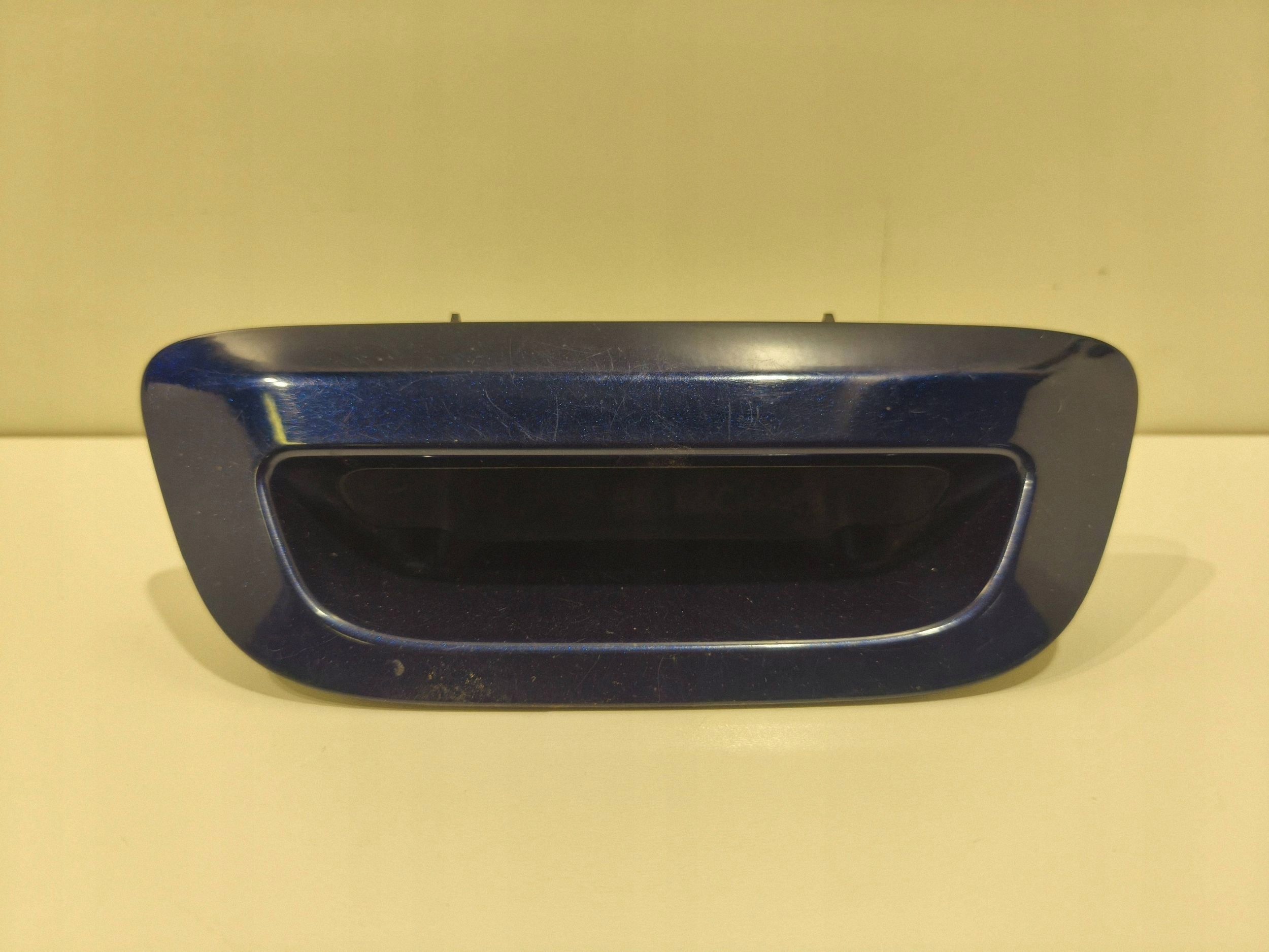 Chrysler Pacifica Tailgate Handle OEM 5RP08KBXAB image 2