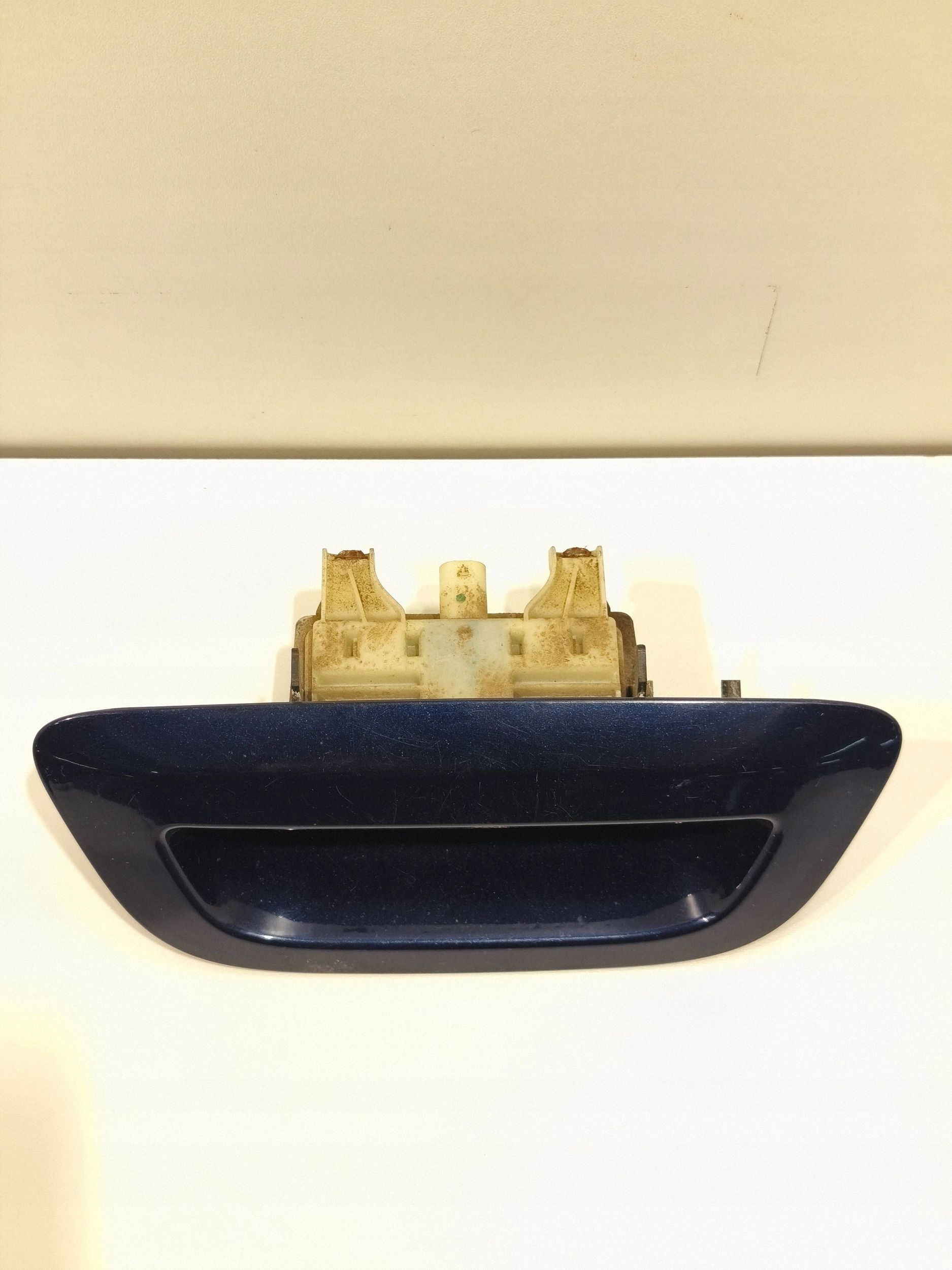 Chrysler Pacifica Tailgate Handle OEM 5RP08KBXAB image 4