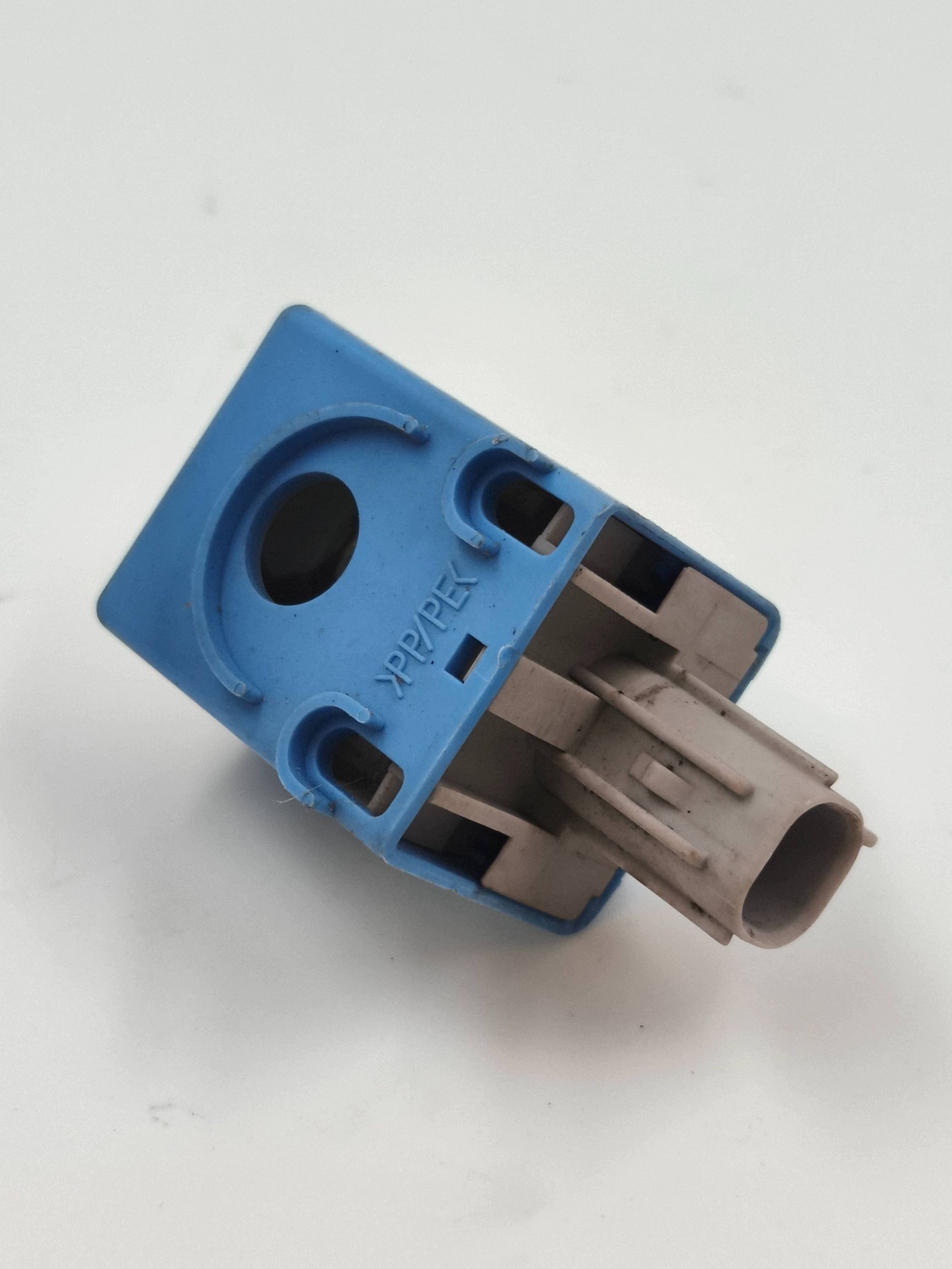 Relé Toyota Sienna OEM 0897006890 - Usado image 2