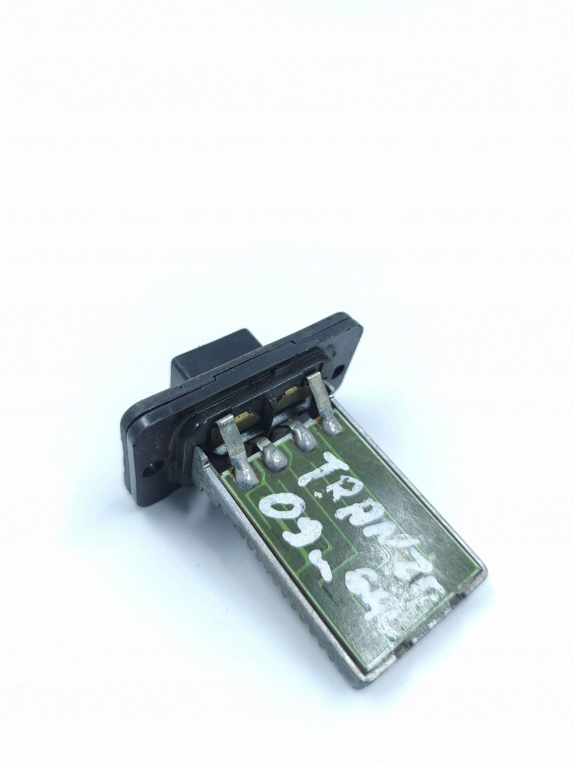Lämmityspuhaltimen rele OEM 09A07B Ford Transit Connect