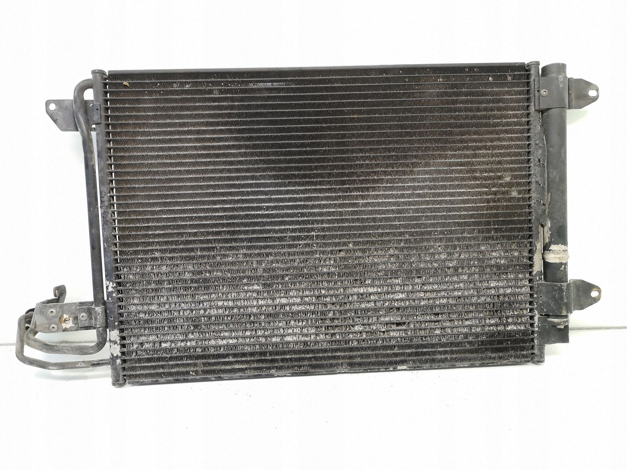Condenseur AC Audi A3 S3 8P OEM 1K0298403 image 3