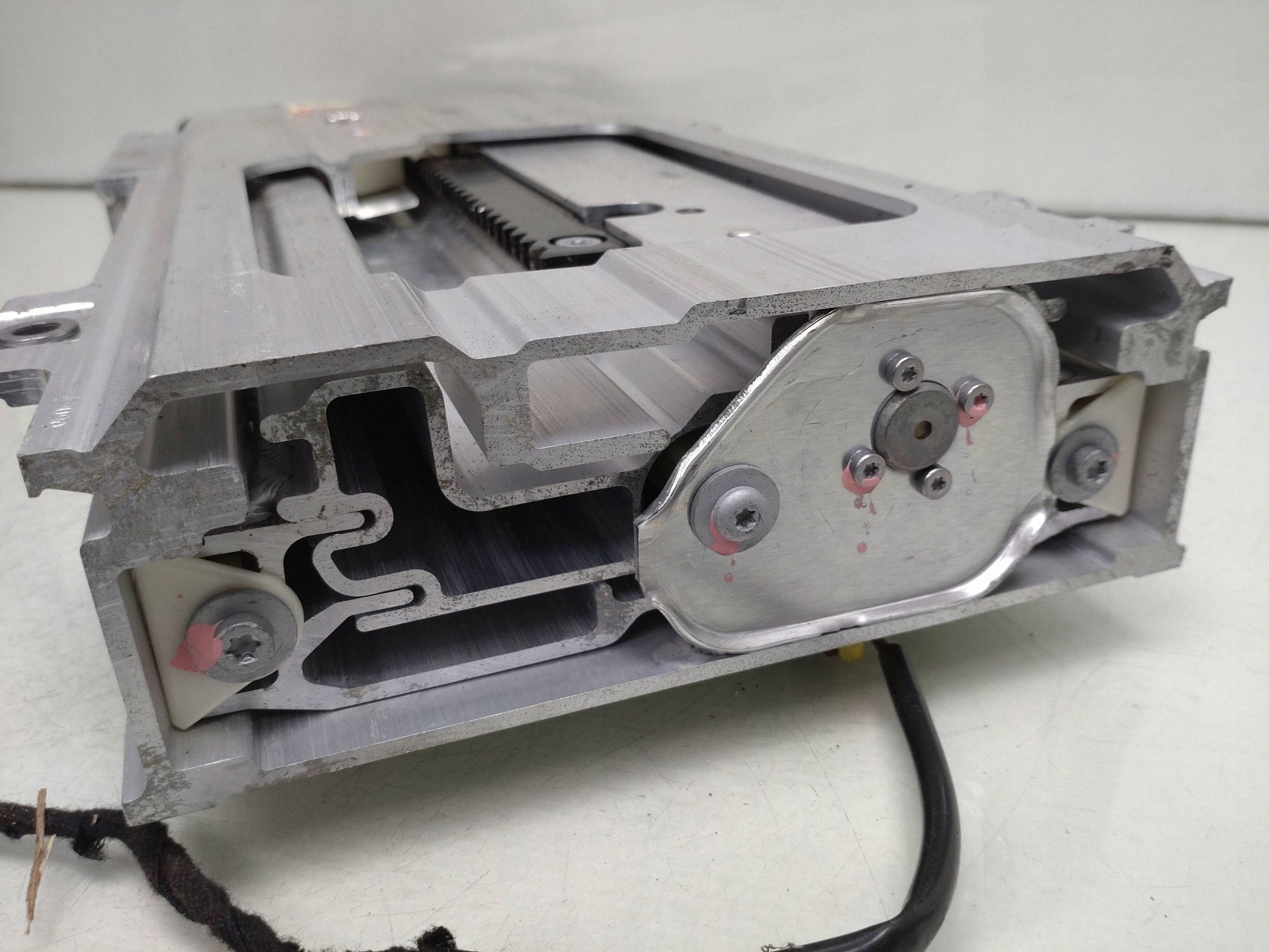Barre de toit Audi A4 S4 B6 OEM 8H0880077B image 5
