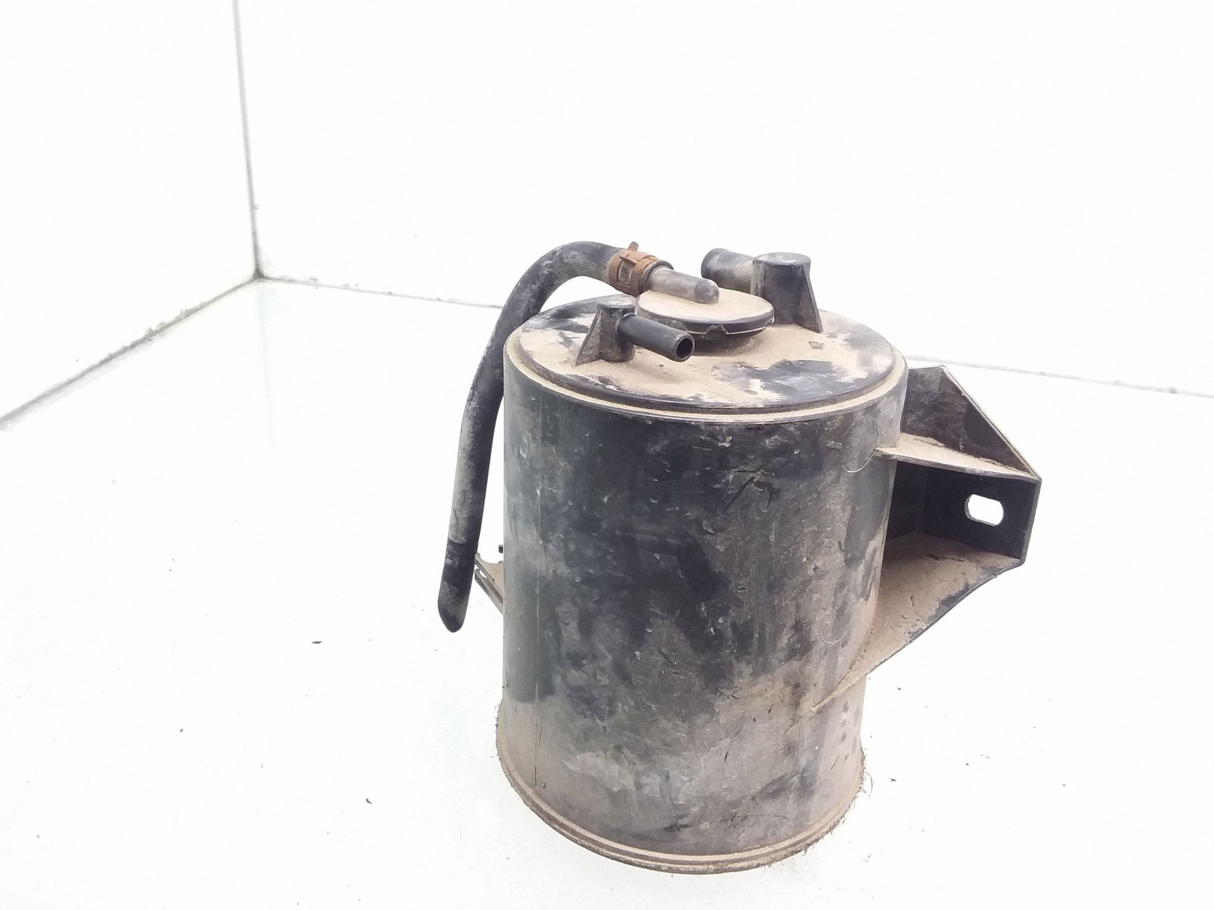 Käytetty Mitsubishi hiilifiltteri OEM MR481121
