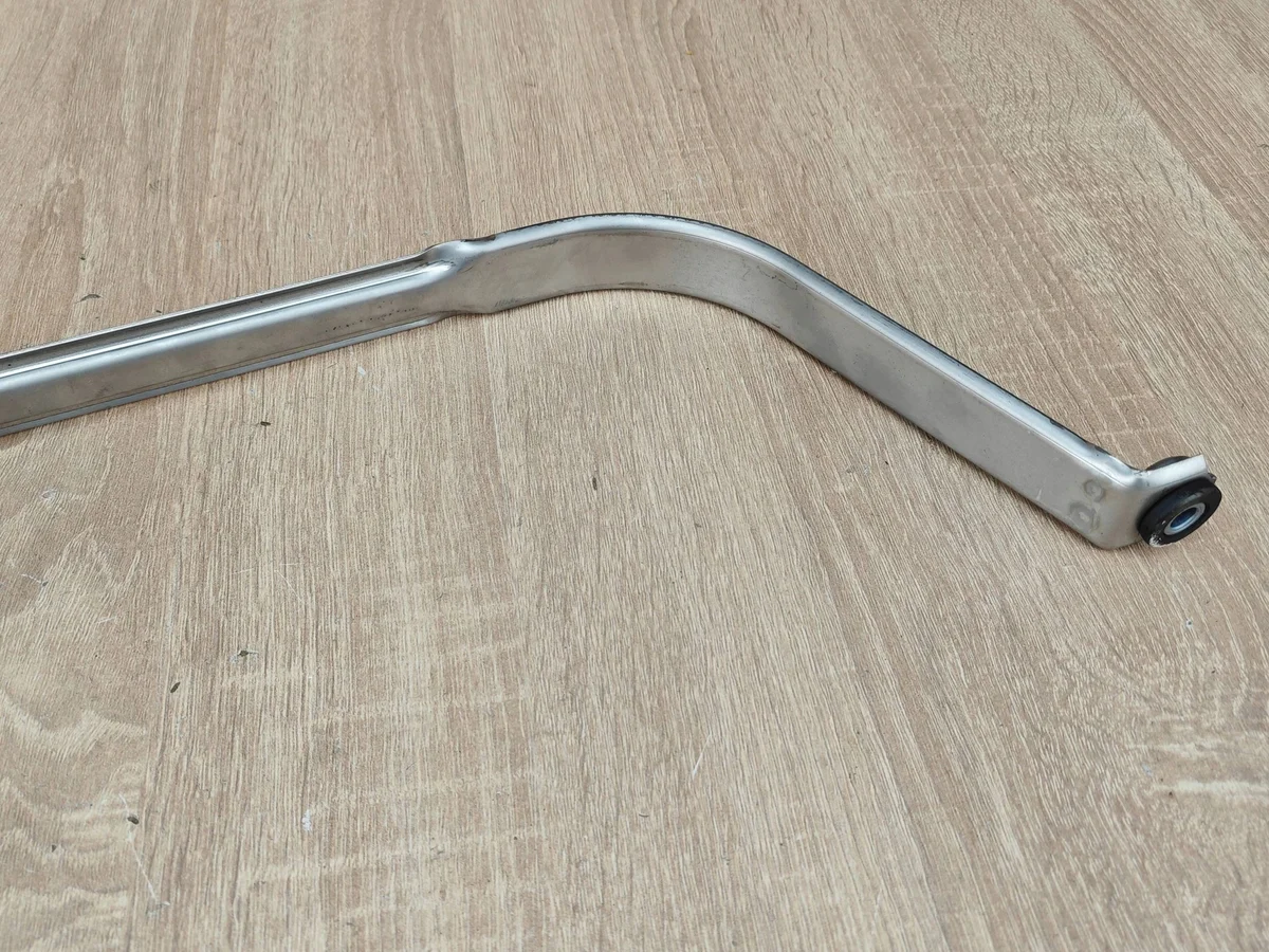 BMW 8 G16 G30 Brandstofhouder image 6