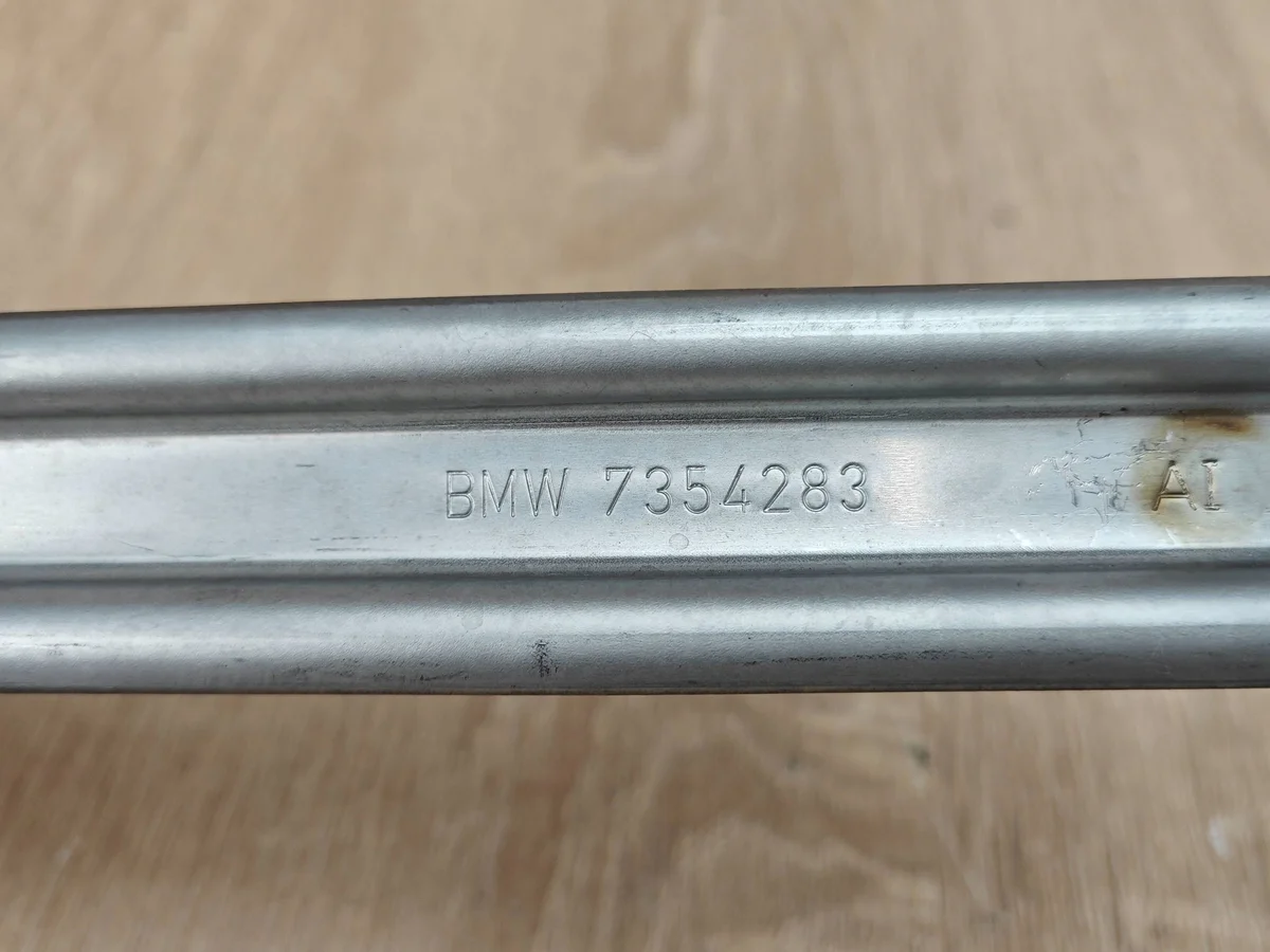 BMW 8 G16 G30 Brandstofhouder image 7