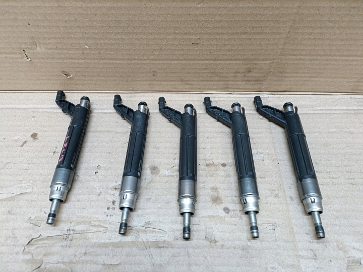 Ruiskutin Audi VW TFSI 06M906036T 06M906036AE