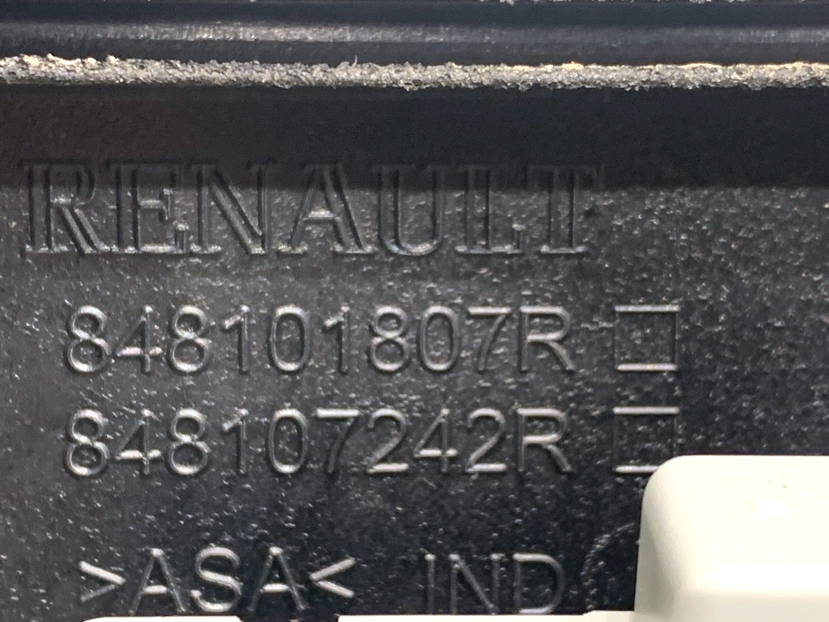 Takaluukun lista Dacia Duster Hatchback 908120605R image 8