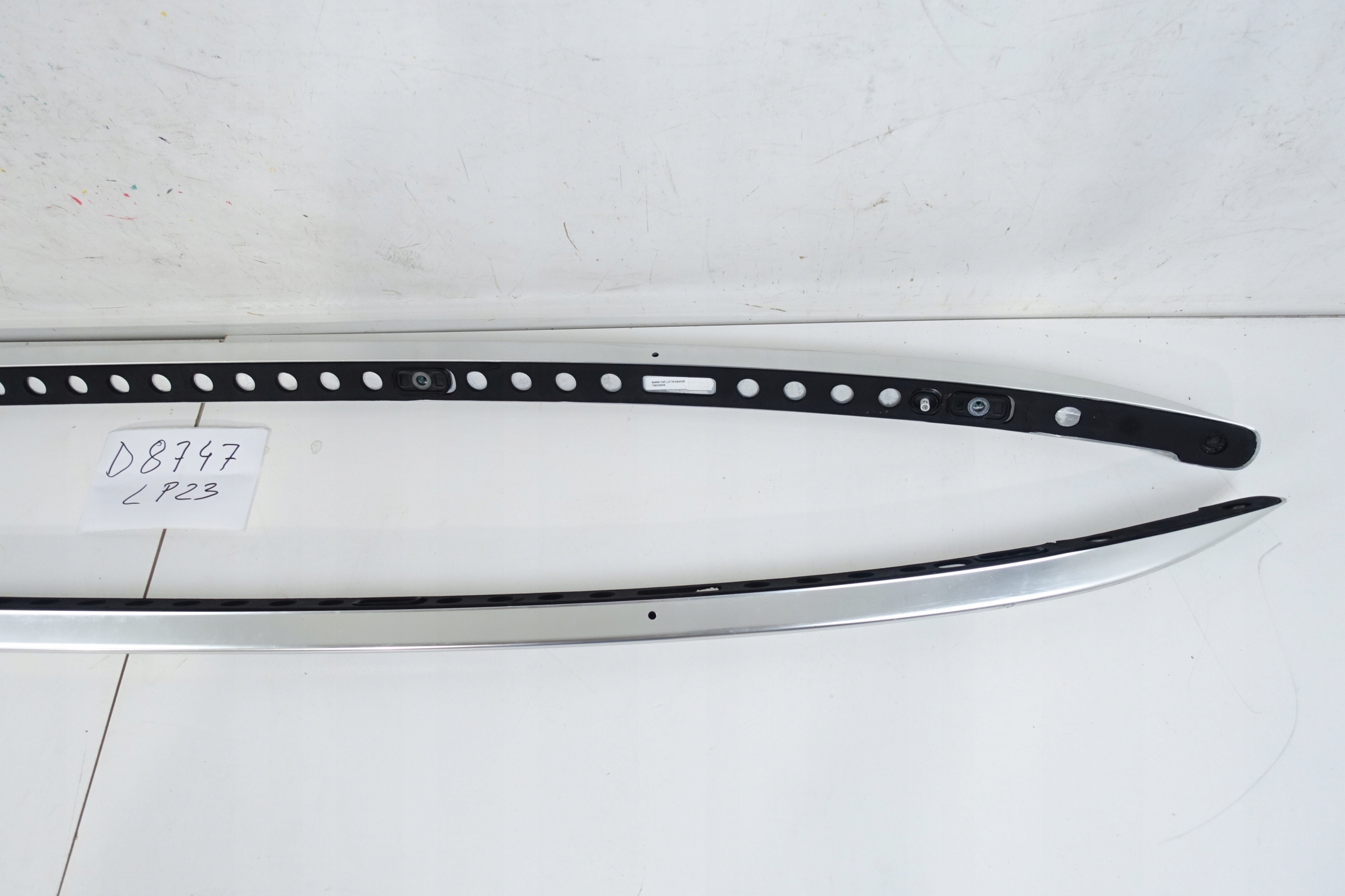 OEM 738219391R 73805207R Dachreling für Renault Megane IV image 5