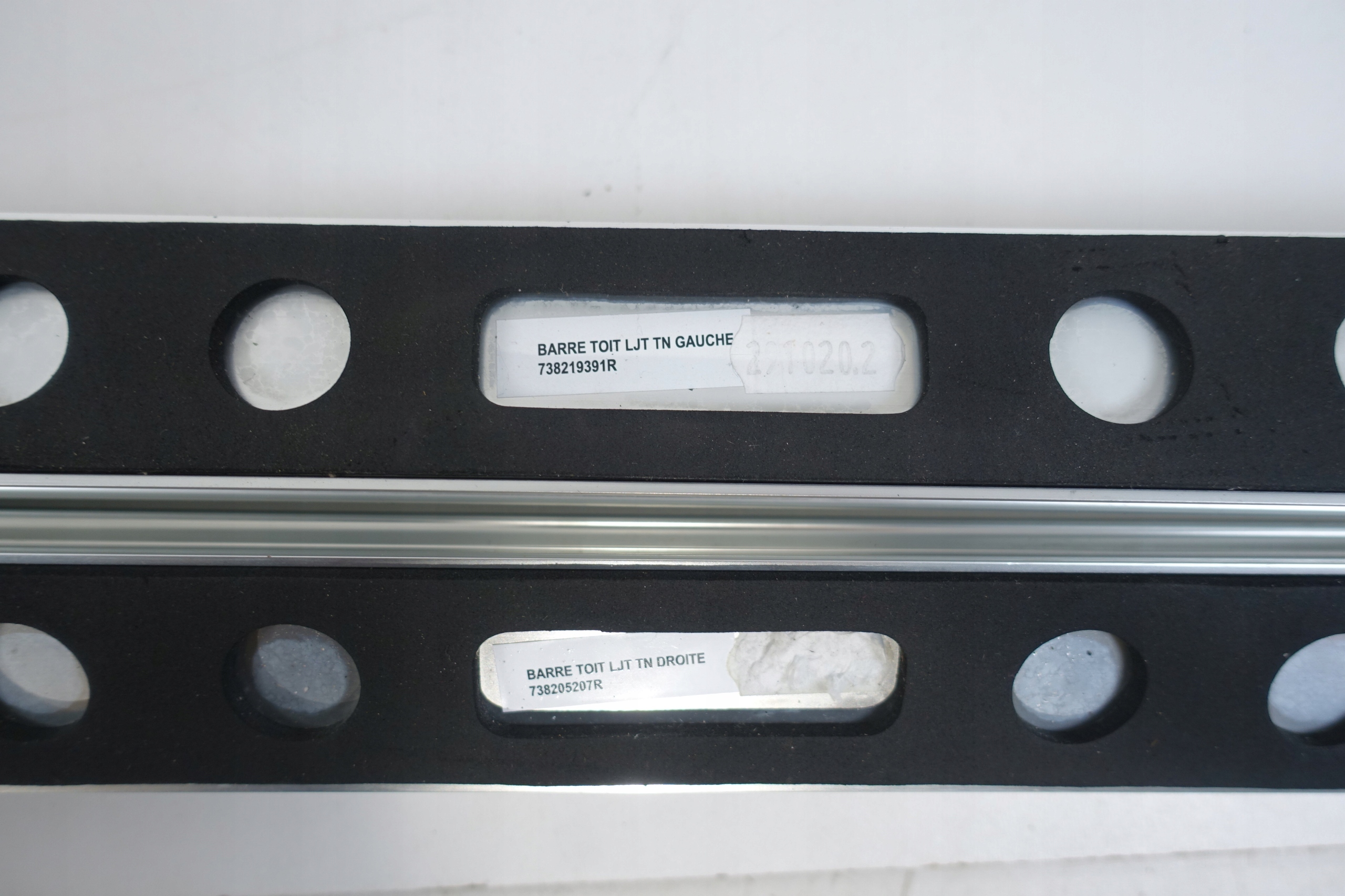 OEM 738219391R 73805207R Dachreling für Renault Megane IV image 8