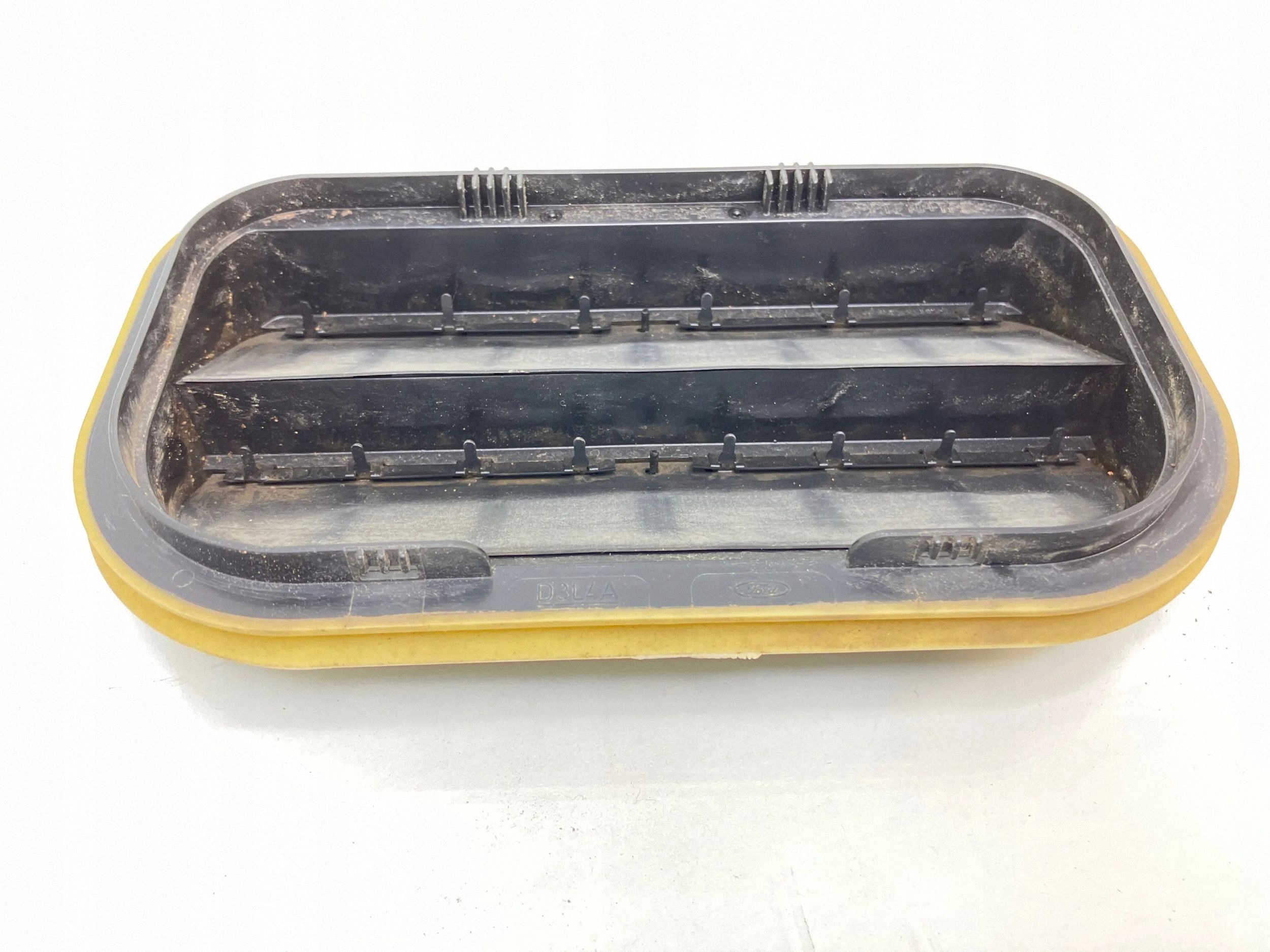 Rejilla de ventilación Ford Mustang VI OEM 54280B62 - Usado image 3