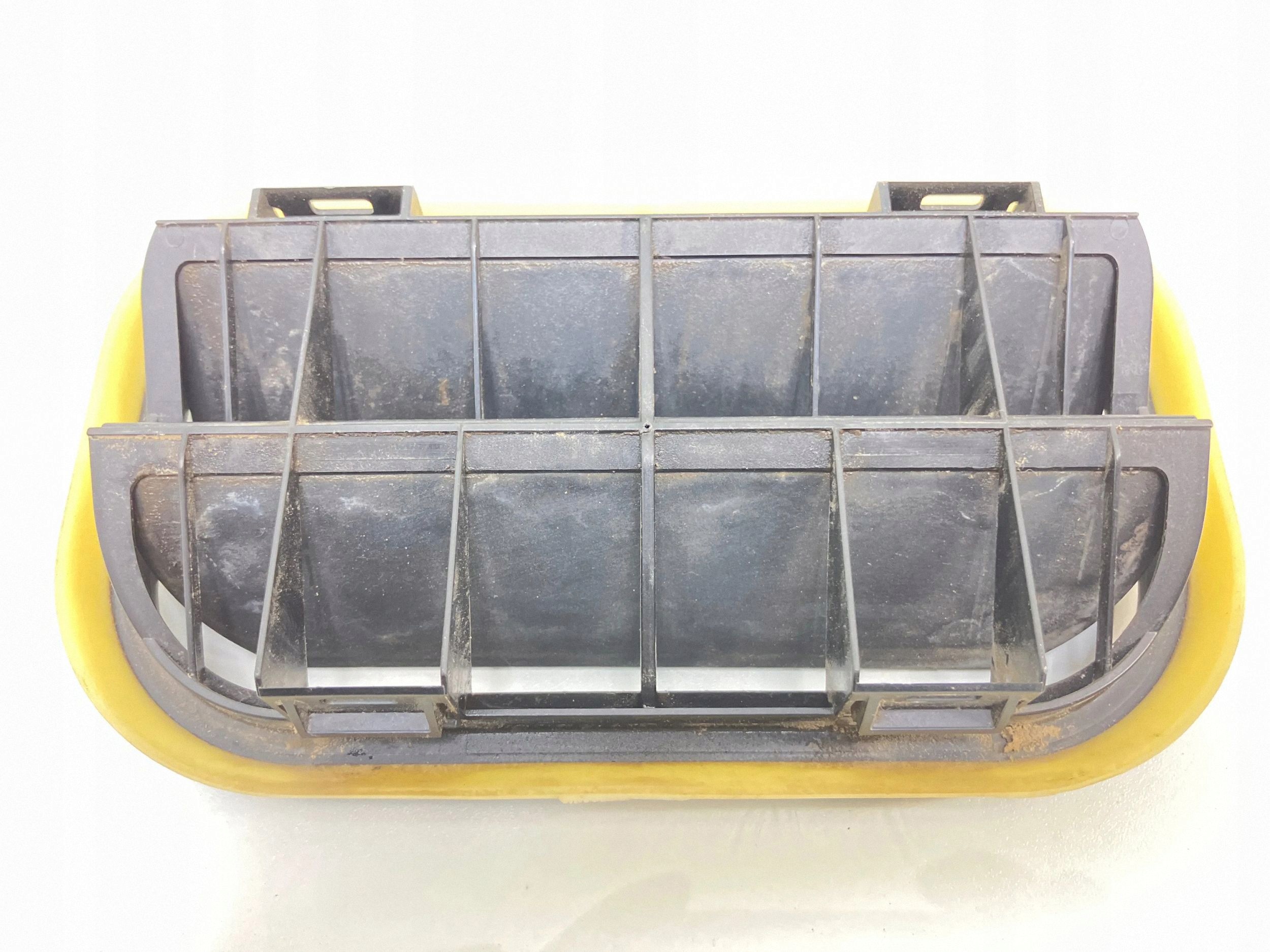 Rejilla de ventilación Ford Mustang VI OEM 54280B62 - Usado image 4