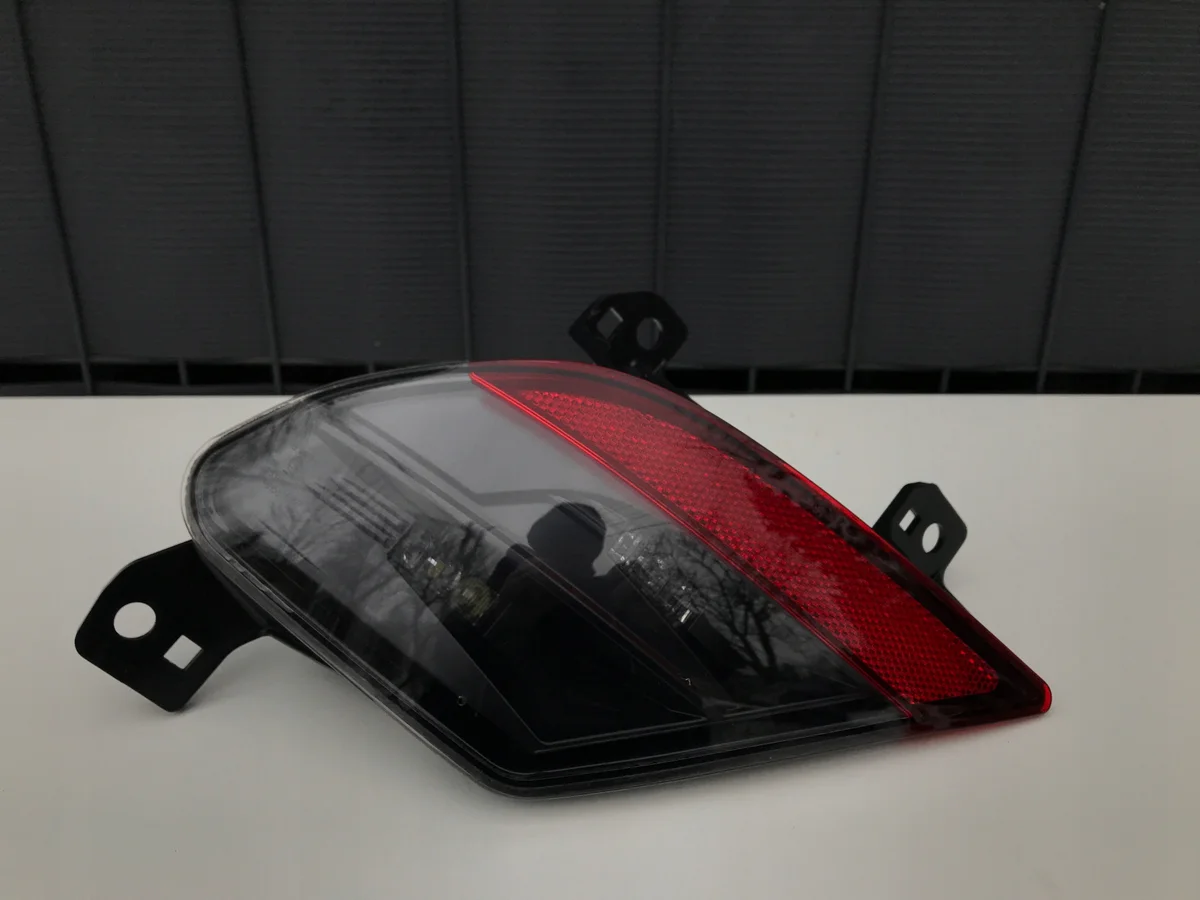 Luce Fendinebbia LED Posteriore Renault Austral thumbnail 3