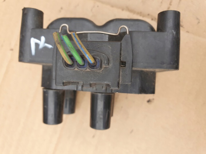 988F-12029BA 0221503491 sytytyspuola Ford Focus 1.6 1.8 3 PIN FOMOCO