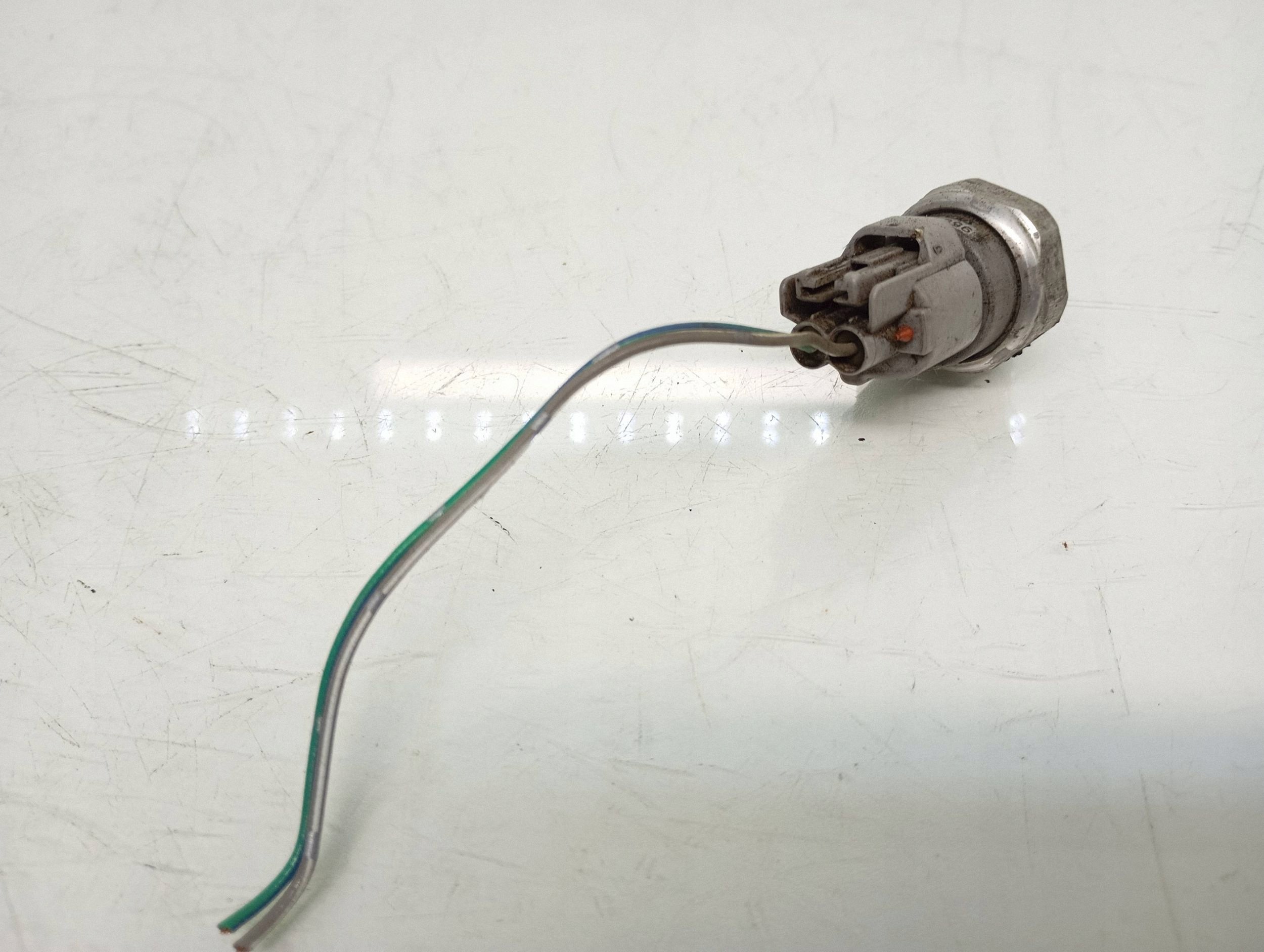 Käytetty Suzuki Ilmastointianturi OEM 9552650G10