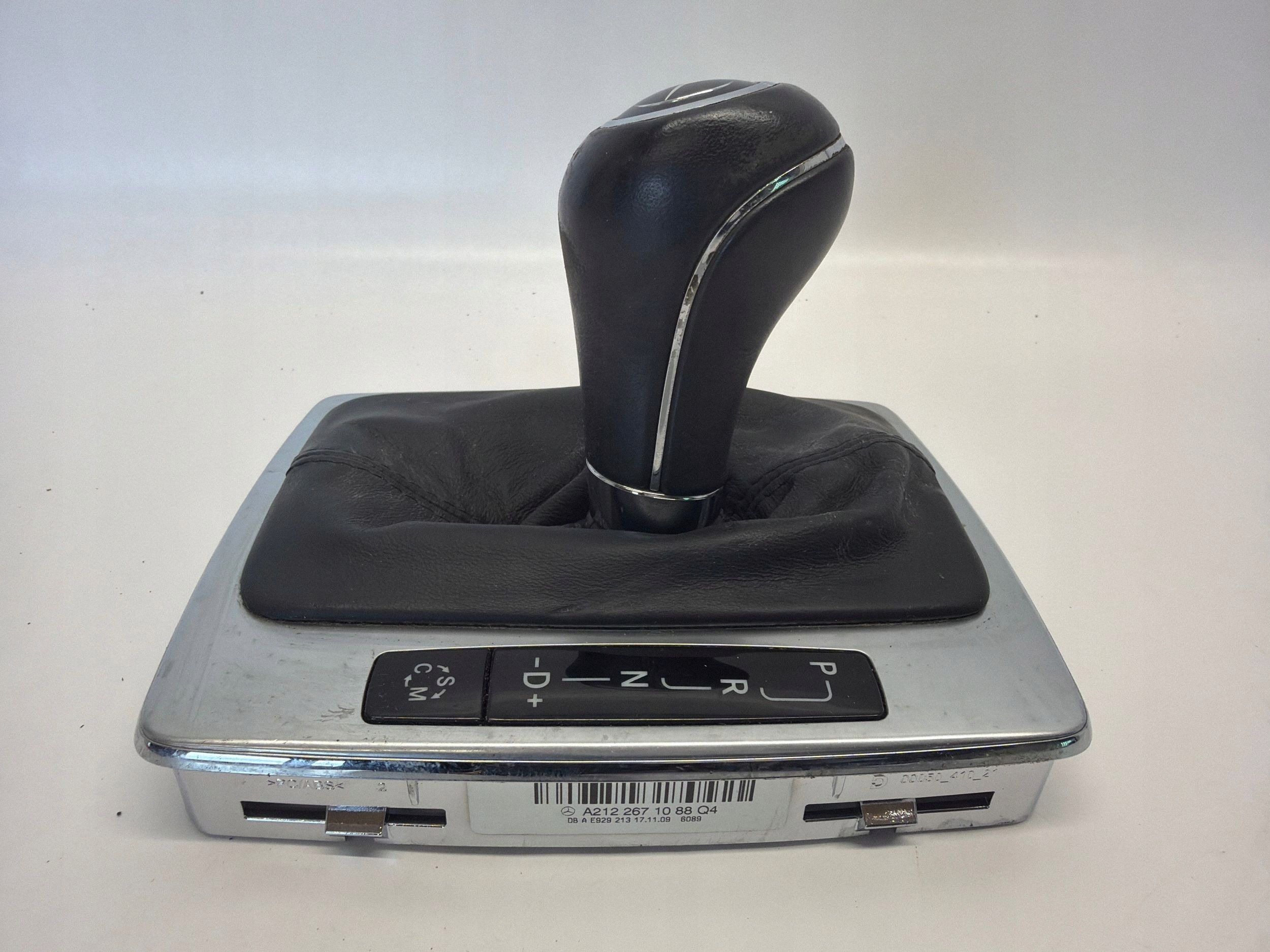 Pomo de mudanças Mercedes OEM A2072670510 - Usado image 3