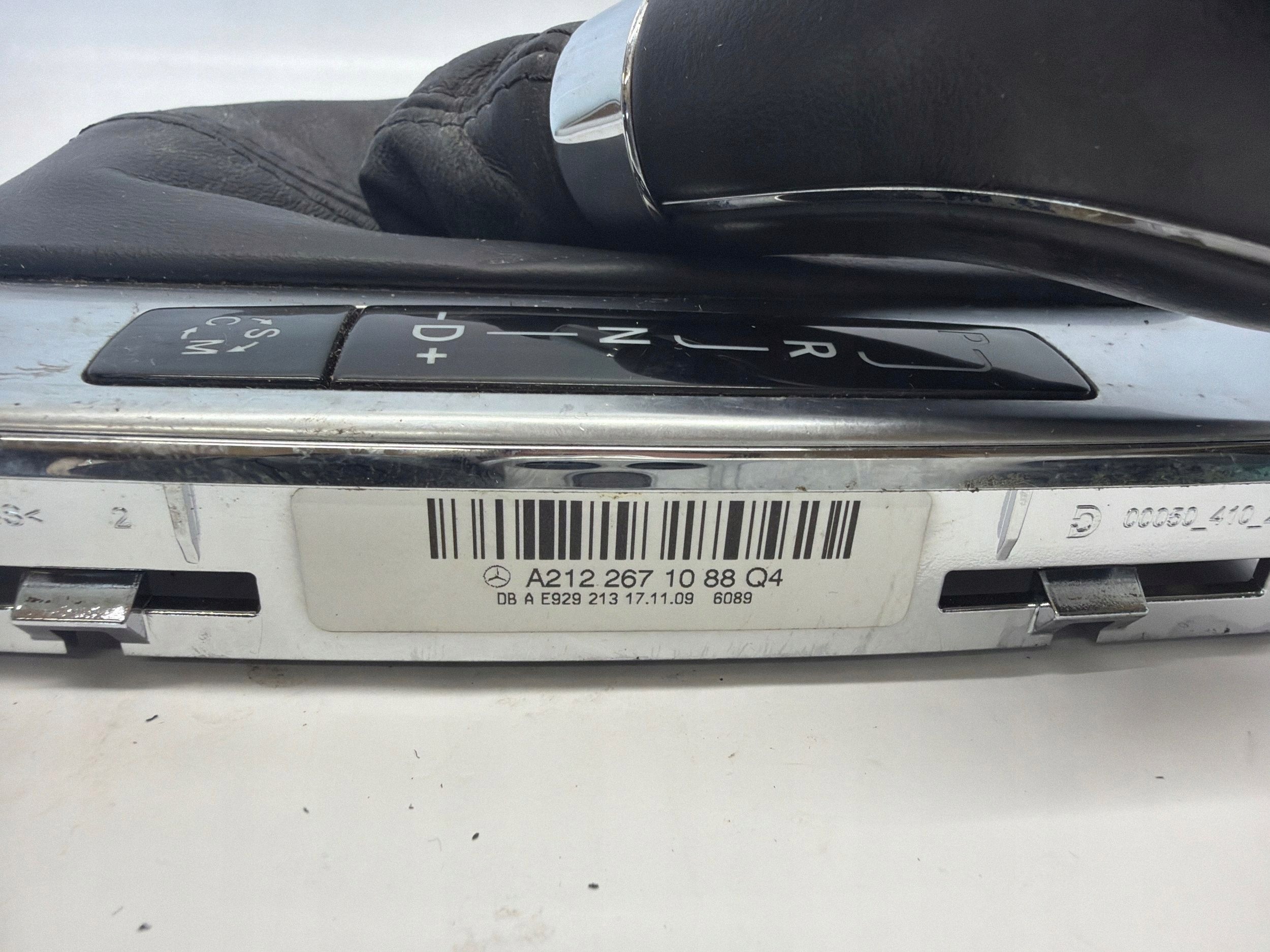 Pomo de mudanças Mercedes OEM A2072670510 - Usado image 8