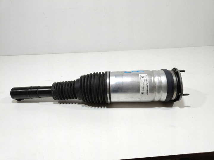 Land Rover Defender etuiskunvaimentaja L8B2-3C285-AB