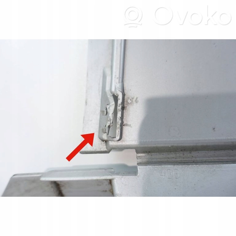 Spoiler Dacia OE 620840755R - Estado Usado image 8