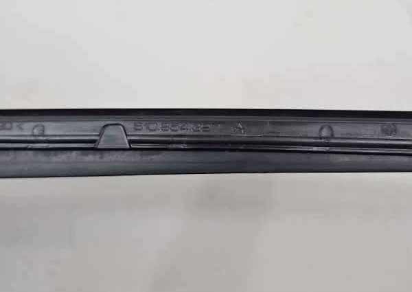 VW Golf Sportsvan Frontscheibenleiste OEM 510854327A image 3