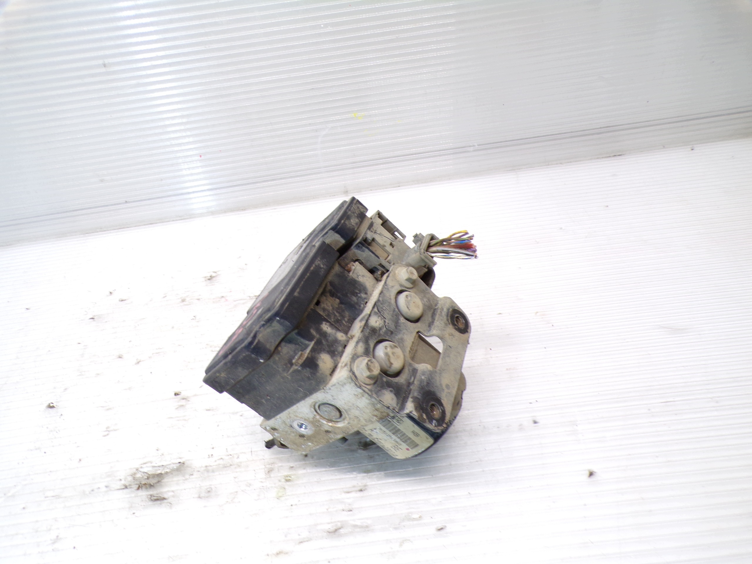 ABS-pumpun ohjain OEM 06.2109-5581.3 8V512M110AD
