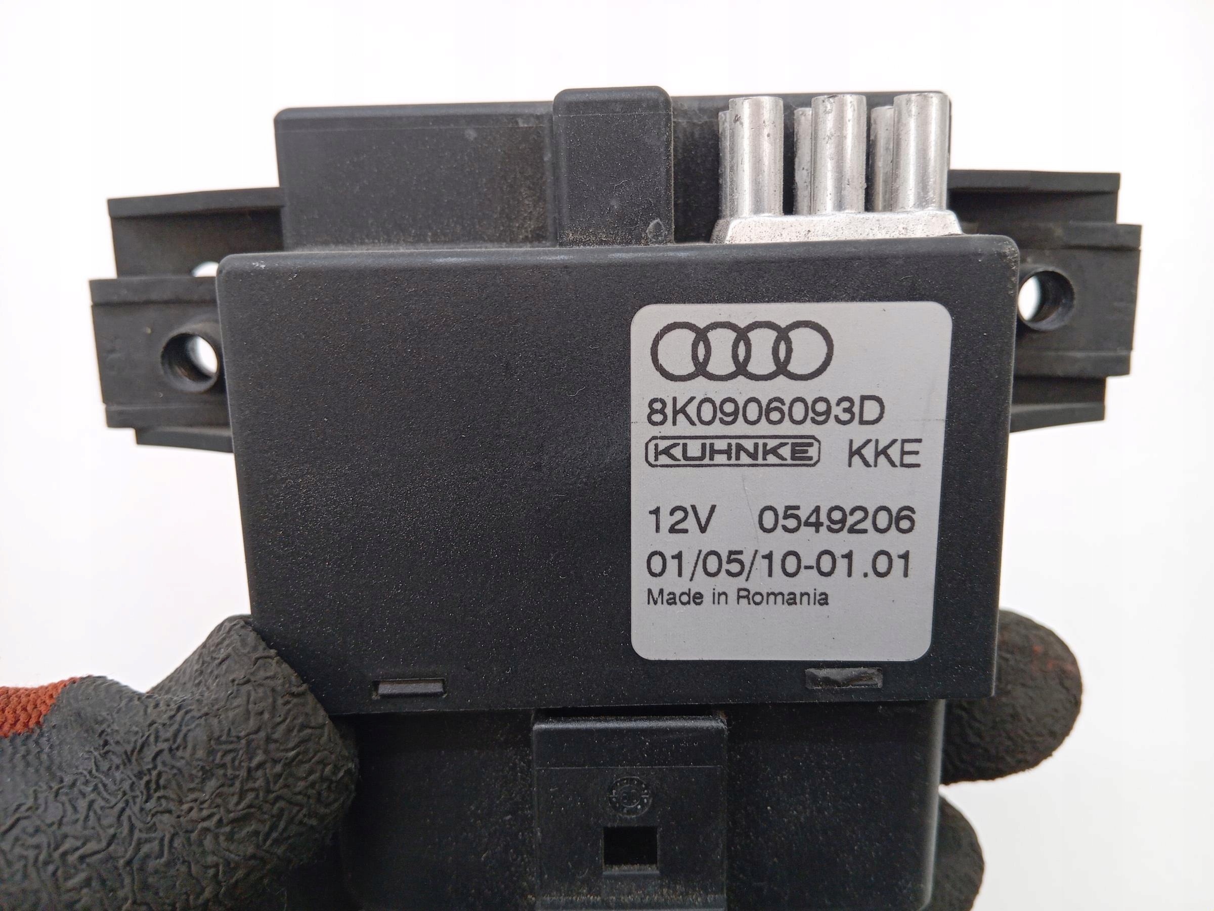 Contrôleur Pompe Carburant OEM 8K0906093D Audi A4 B8 image 4