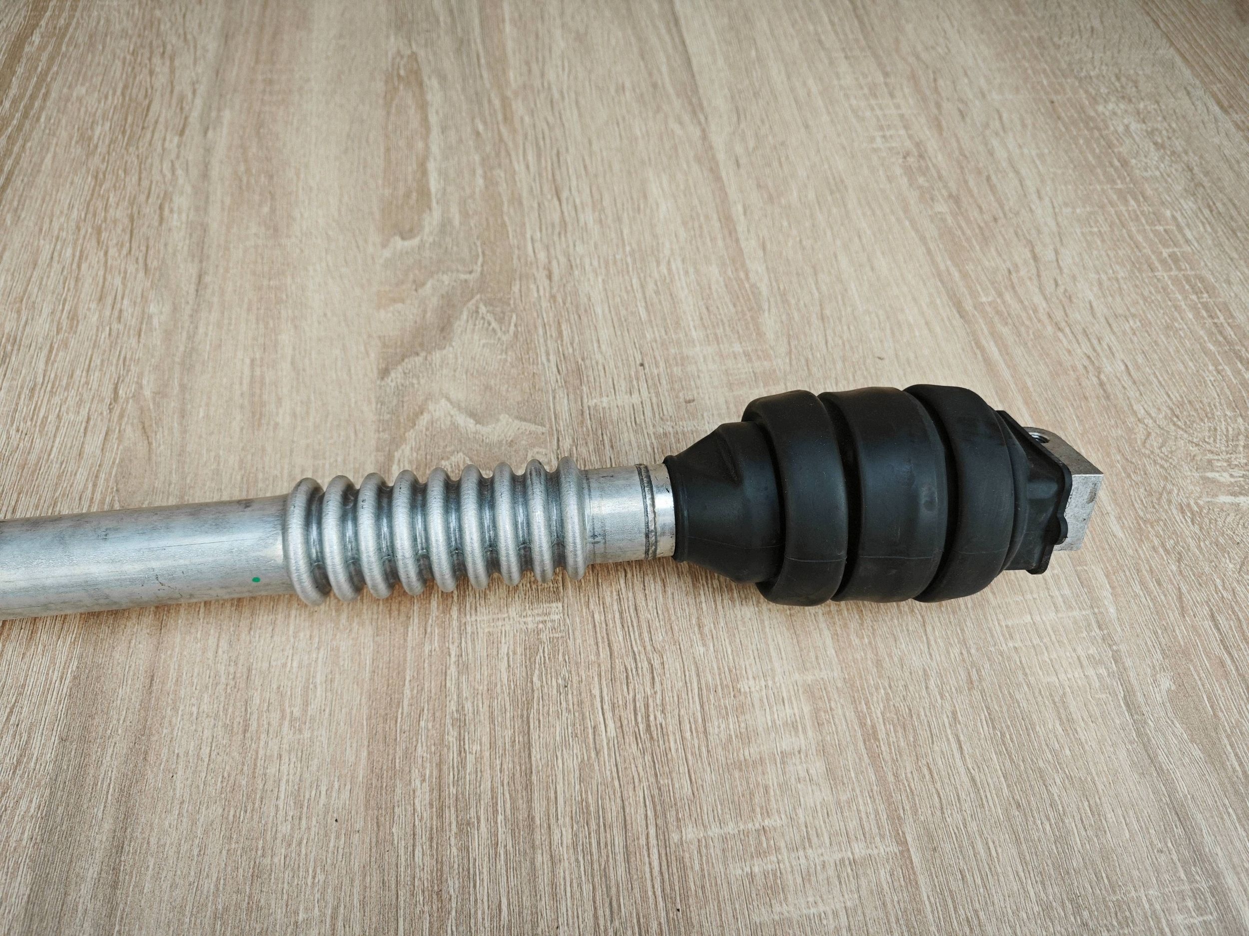 Eje de columna de dirección OEM 6887185 para BMW X3