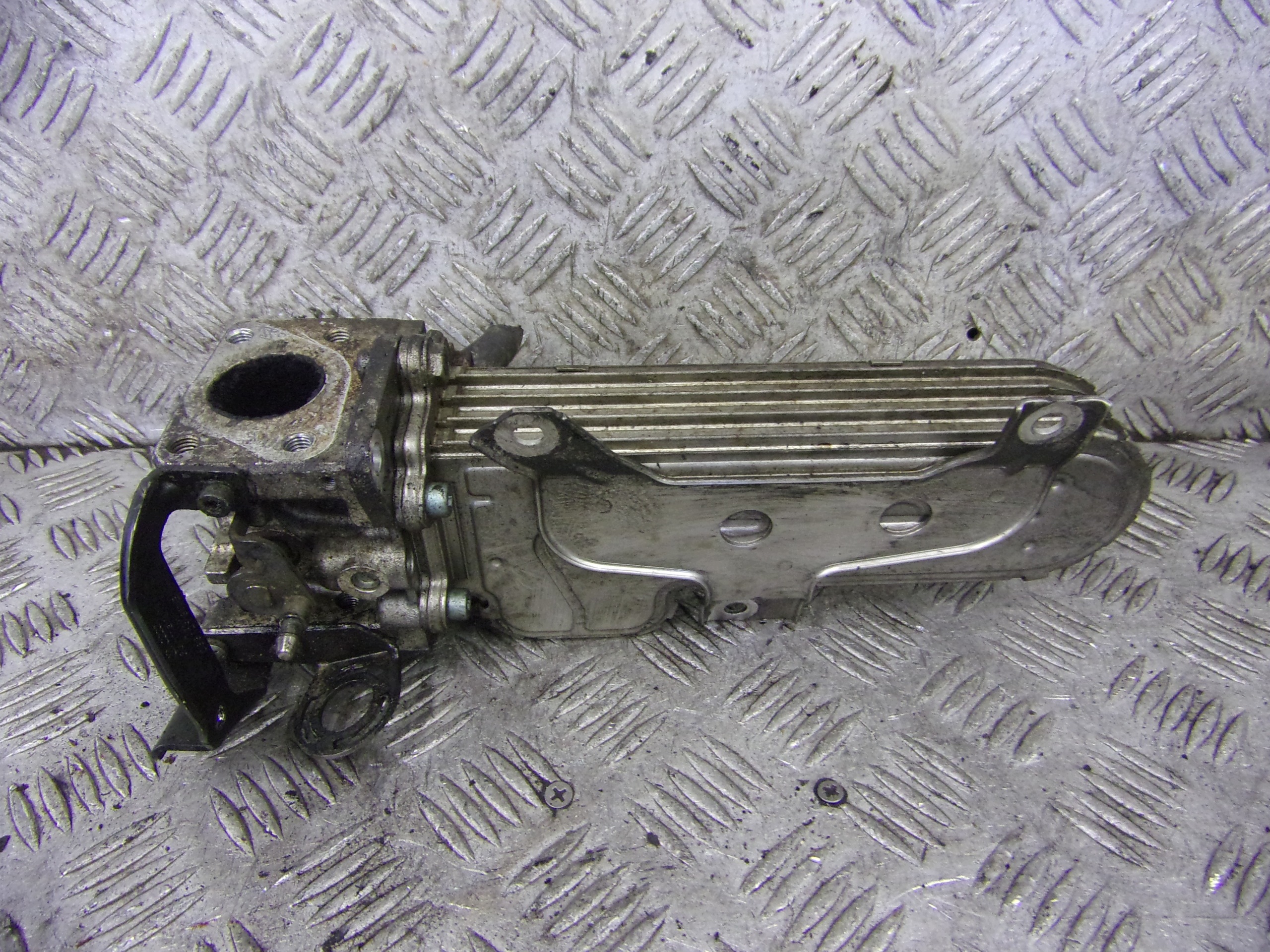 EGR-Kühler VW Golf V 1.9TDI OEM 038131513D image 2